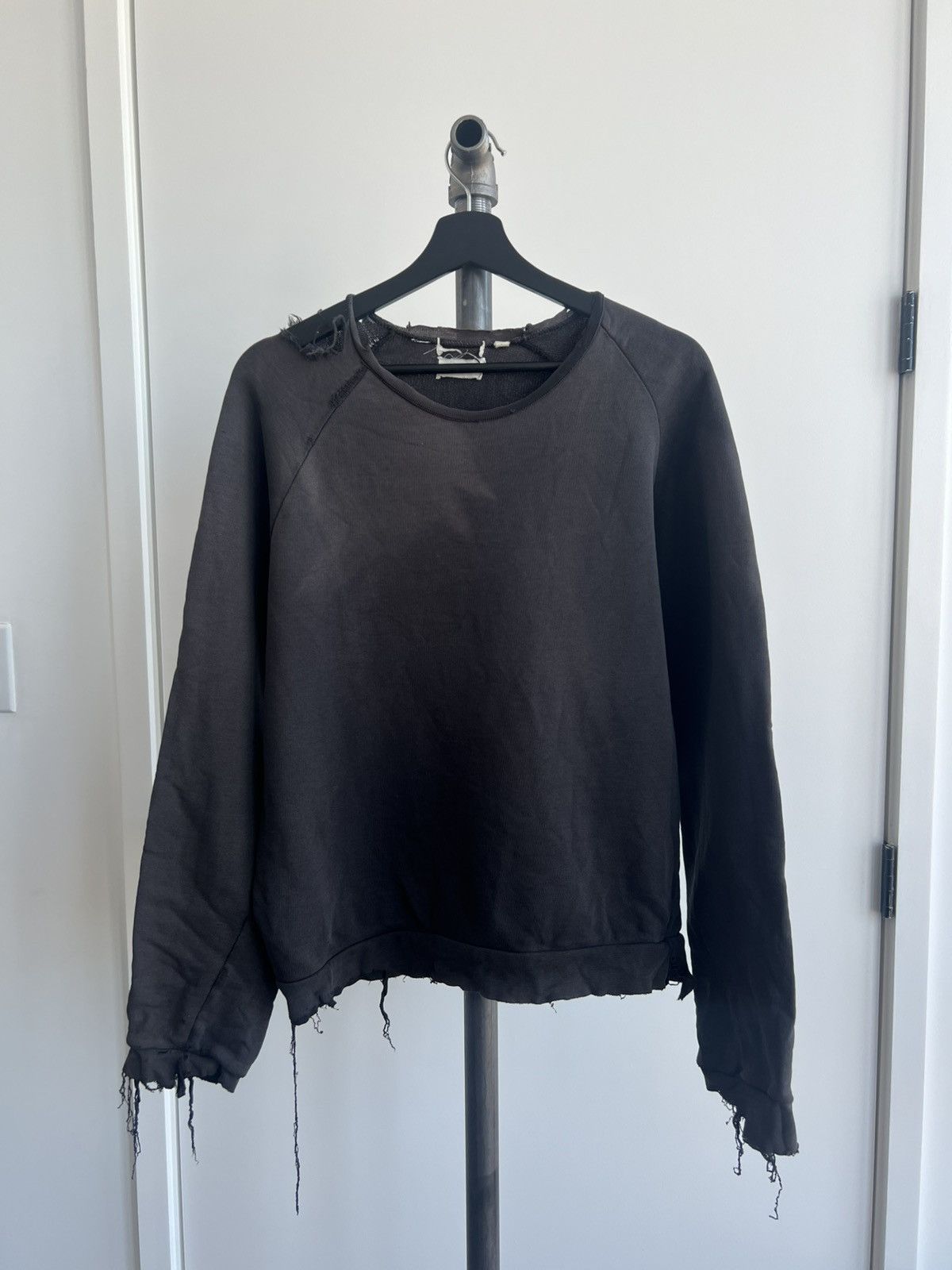 Helmut Lang Vintage Thrashed Crewneck Sweatshirt Size US L / EU 52-54 / 3 - 1 Thumbnail