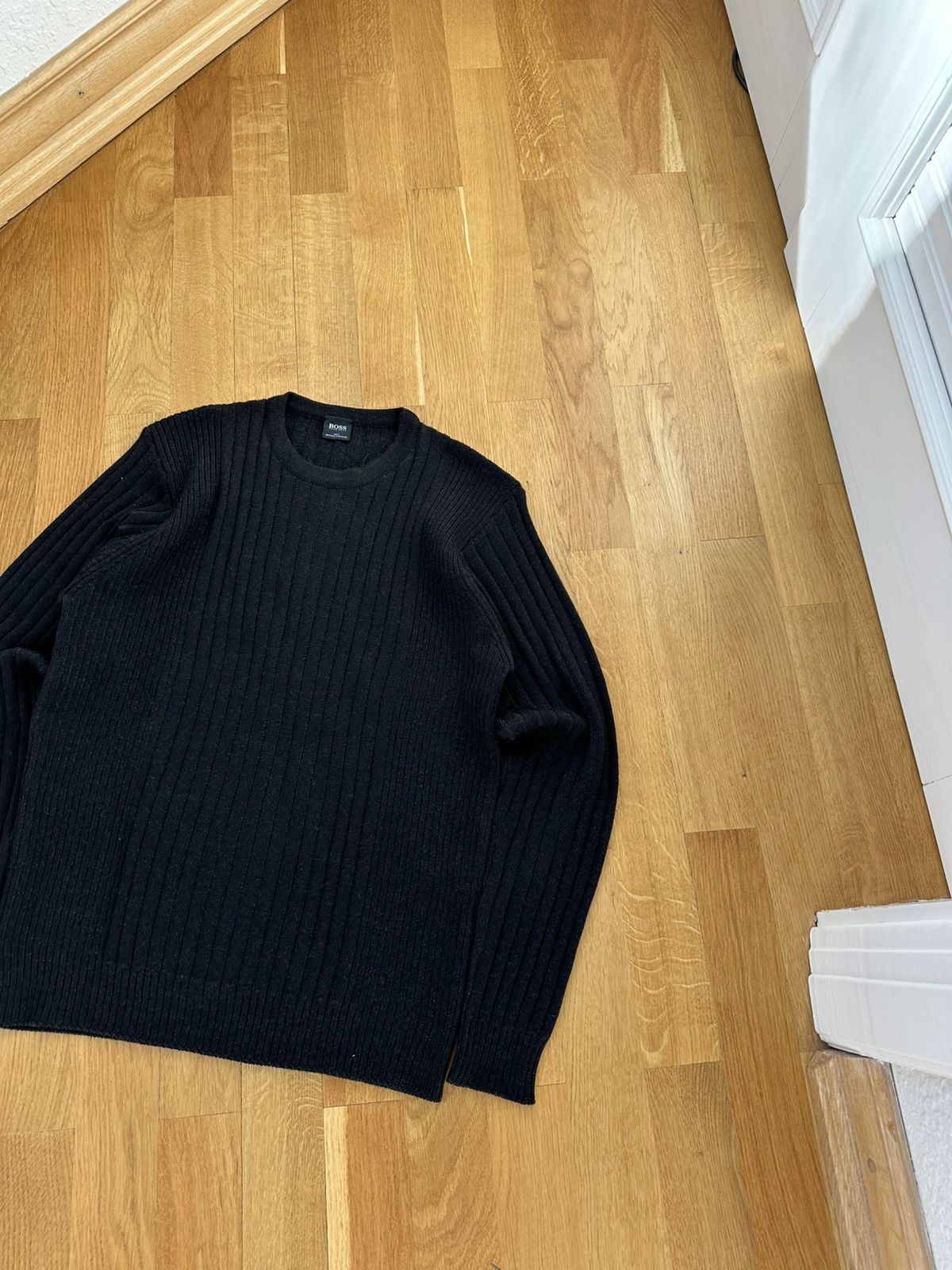 Hugo Boss Vintage Hugo Boss Knit Sweater Merinos Extrafine Made Italy Size US M / EU 48-50 / 2 - 4 Thumbnail
