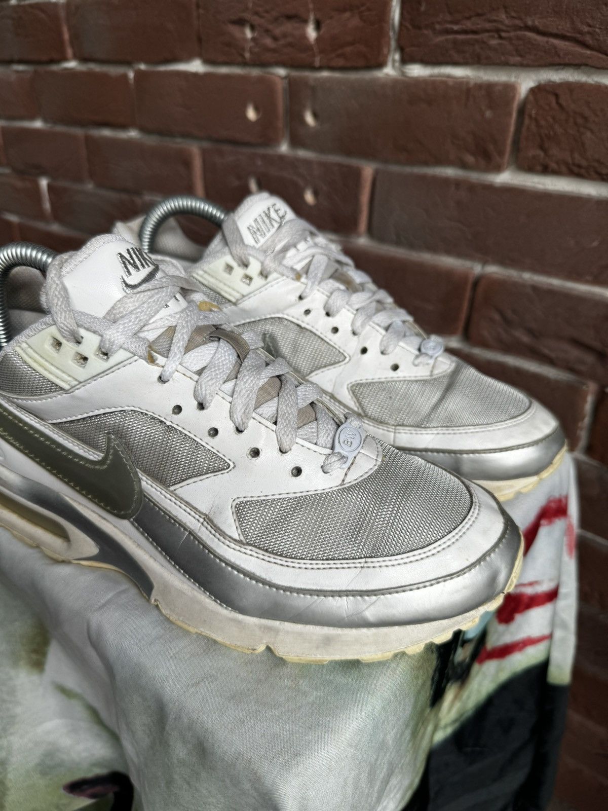 Nike Nike Air Max Classic Bw Vintage Y2k 2011 Silver Hype Kicks Size US 7 / EU 40 - 4 Thumbnail
