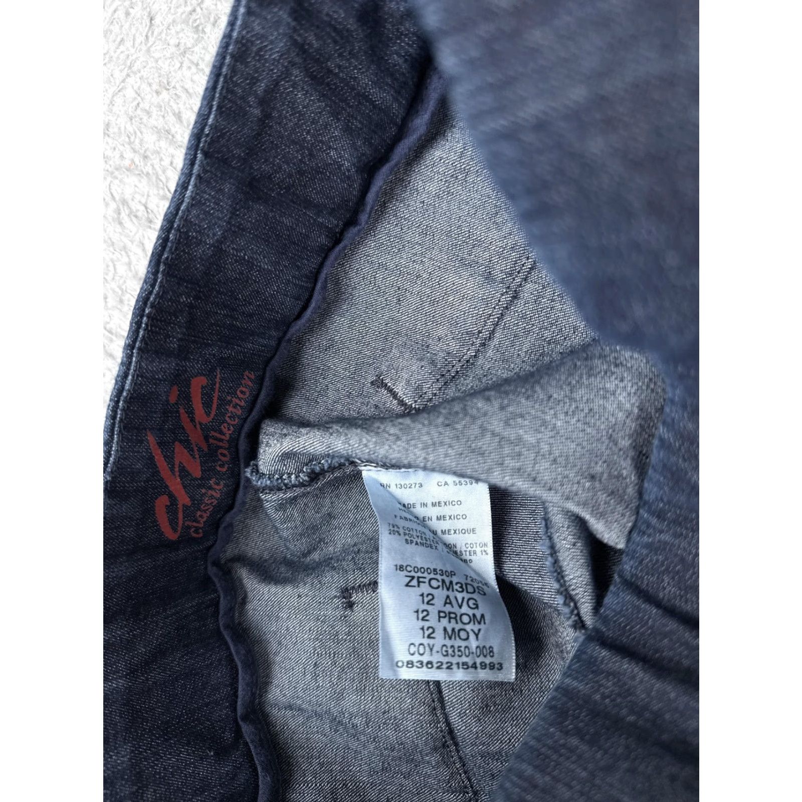 Vintage Chic Classic Collection Capri Jeans Womens 12 Blue Dark Wash Stretch 32x20 Dark Indigo Blue Regular Summer Spring Women's Jeans Capri Size 34" / US 12 / IT 48 - 6 Thumbnail