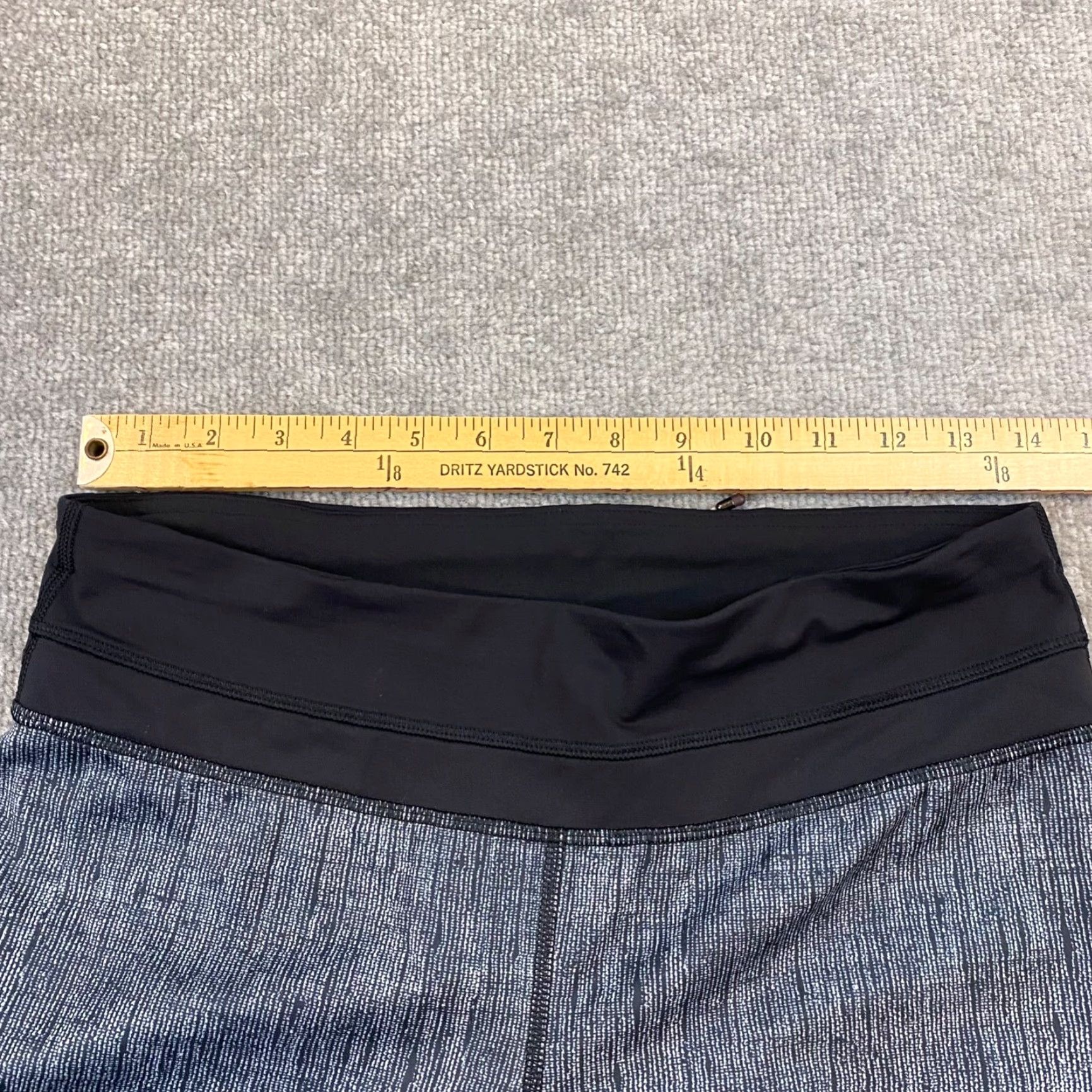 Lululemon Lululemon Leggings Women 8 Black Gray Inspire Crop Capris 21" Workout Activewear Size 30" / US 8 / IT 44 - 5 Thumbnail