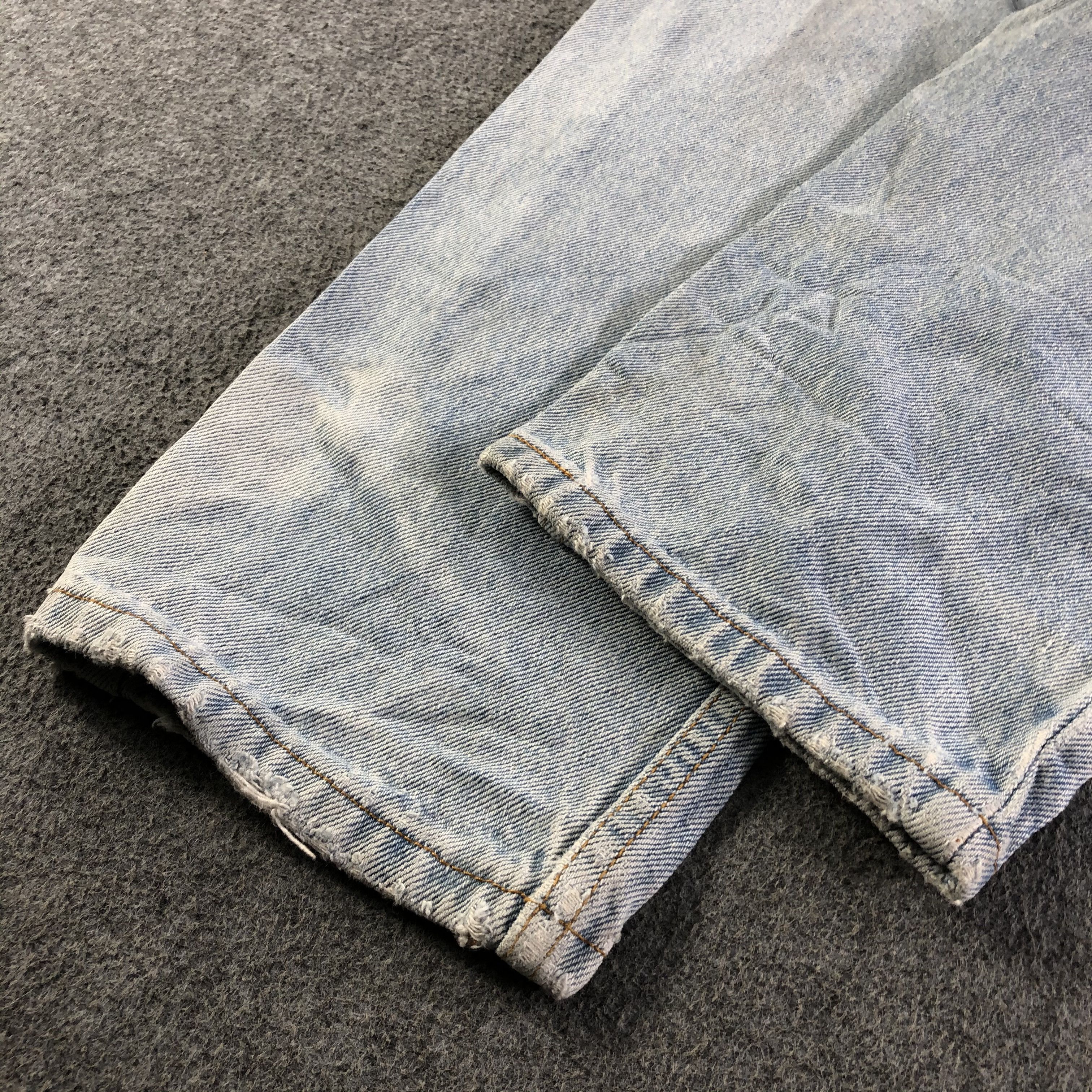 Levi's 90s Vintage Light Wash Levis 550 Jeans-J4169 Size US 31 - 6 Thumbnail