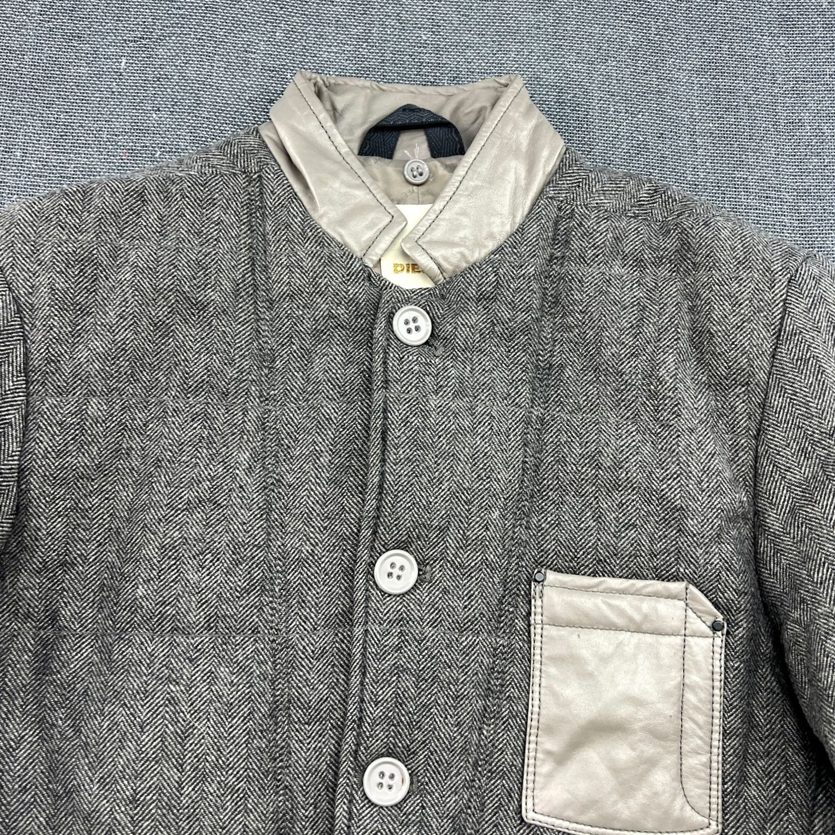 Diesel VINTAGE Diesel Herringbone Wool Jacket Mens Large Gray Buttons Leather Pocket Shirt Size US L / EU 52-54 / 3 - 5 Thumbnail