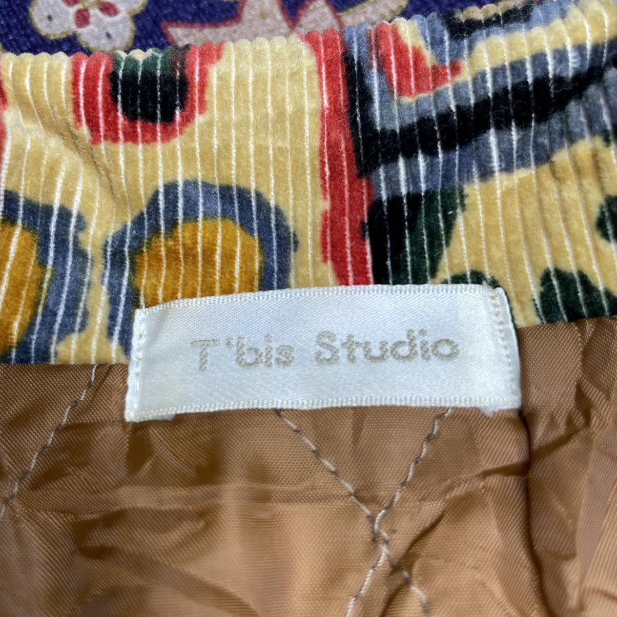 Japanese Brand Vintage JapaneseBrand T’bis Studio curduroy trucker jacket Size US M / EU 48-50 / 2 - 12 Thumbnail