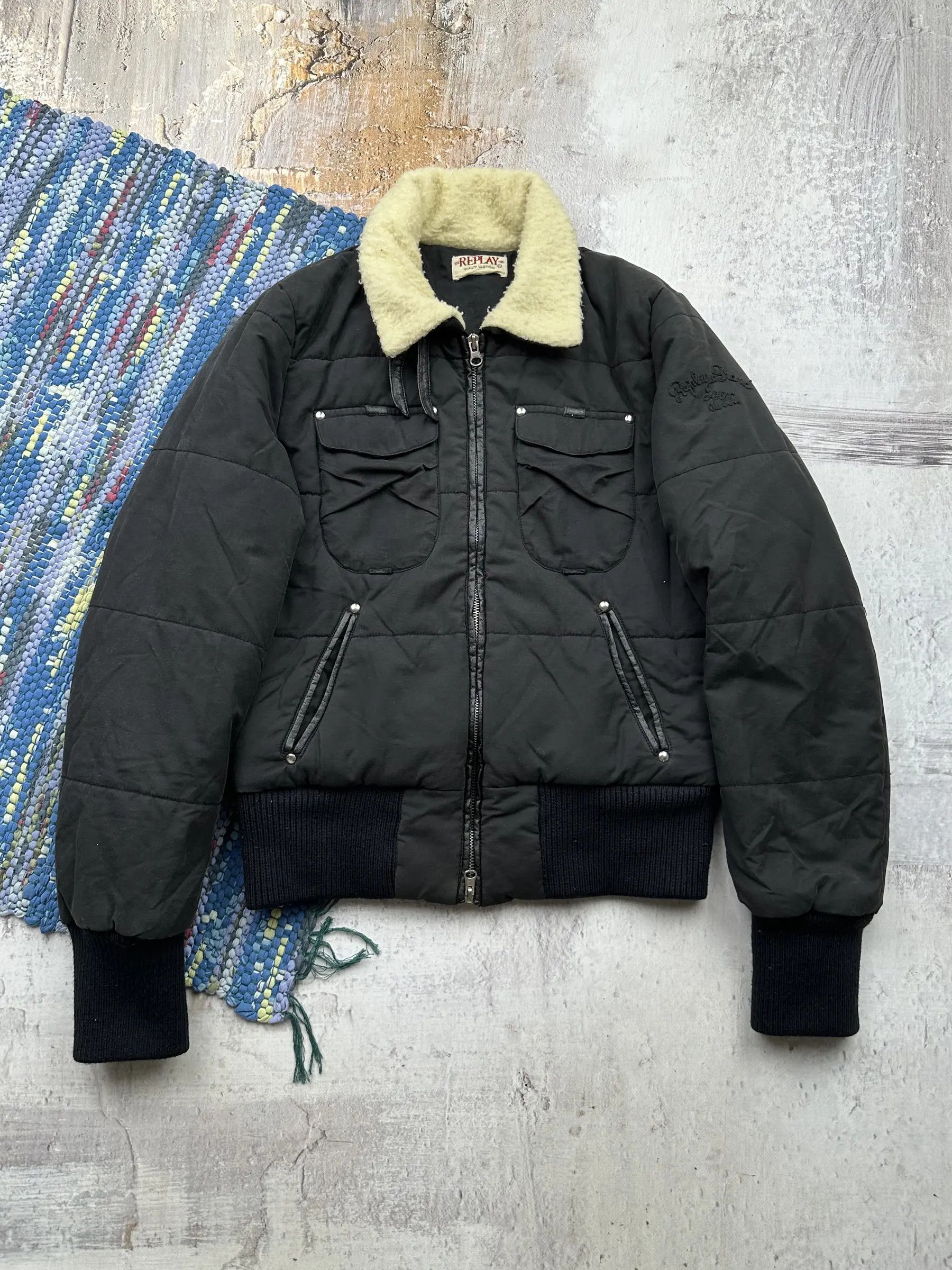 Japanese Brand Replay Vintage Bomber Jacket A250D15(313) Size US S / EU 44-46 / 1 - 1 Thumbnail