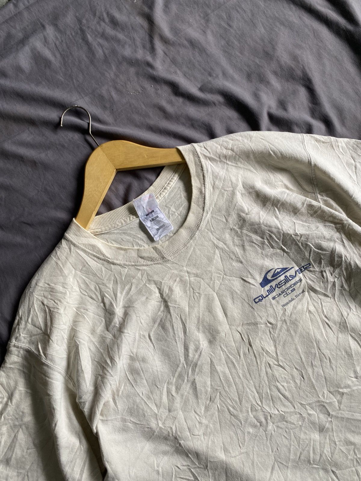 Vintage Vintage 00’s Quiksilver Boardriders Club Hawaii tee Size US L / EU 52-54 / 3 - 4 Thumbnail
