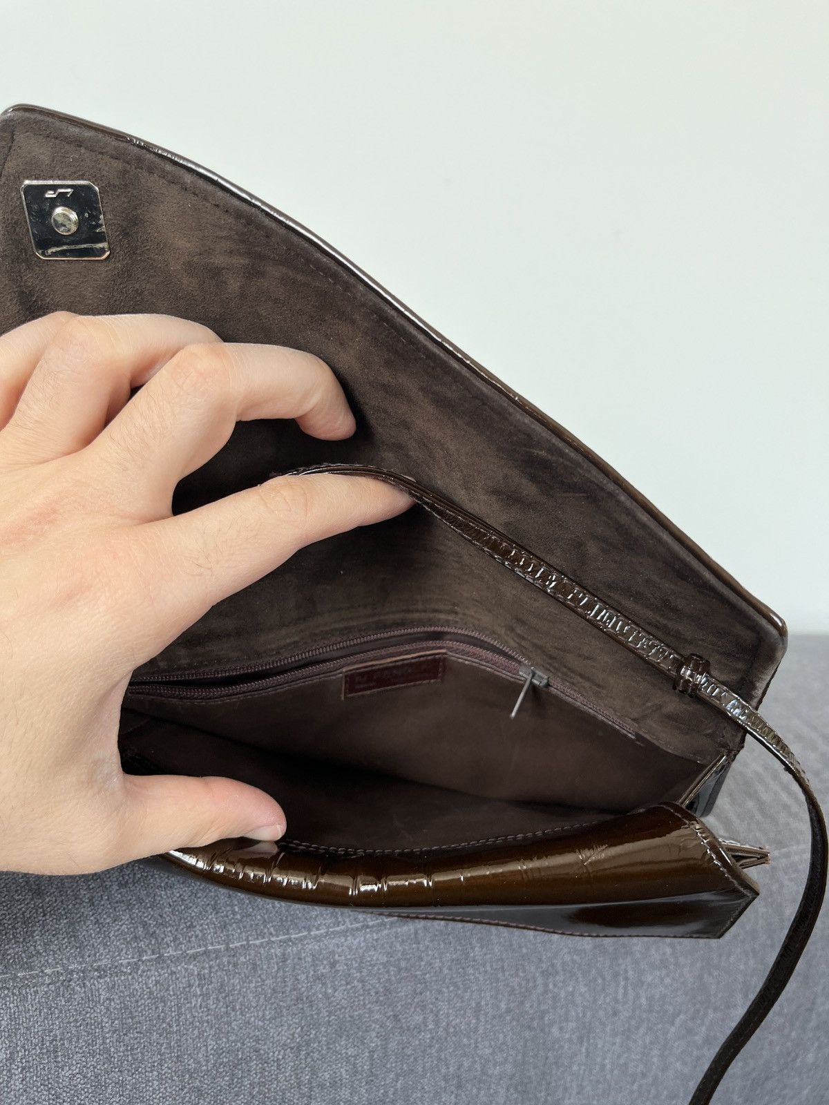 Fendi Vintage 80s Fendi Patent Leather Crossbody Bag Brown Flap Size ONE SIZE - 14 Thumbnail