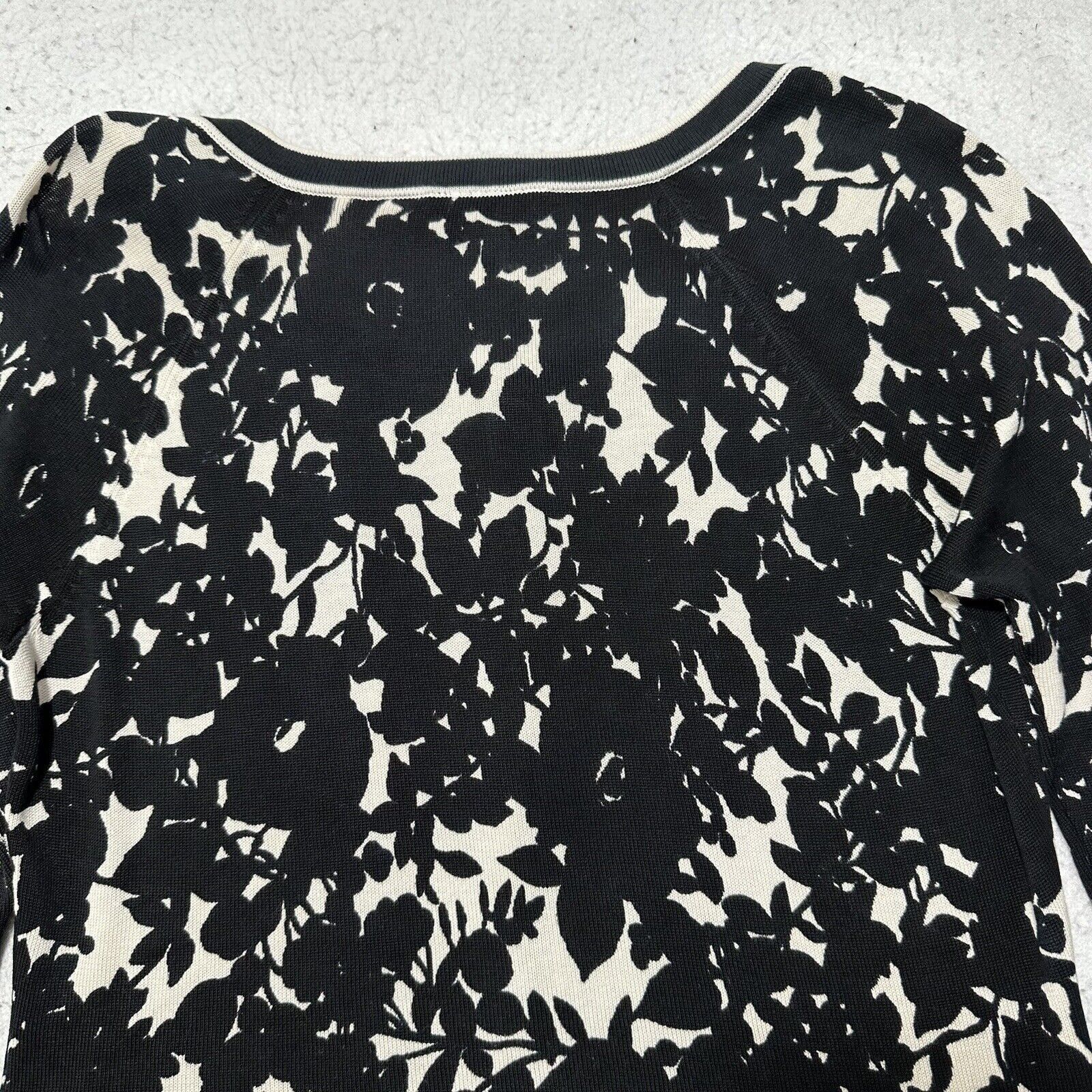 Loft LOFT Small Black Floral Button Front Cardigan Sweater Silk Size S / US 4 / IT 40 - 11 Thumbnail
