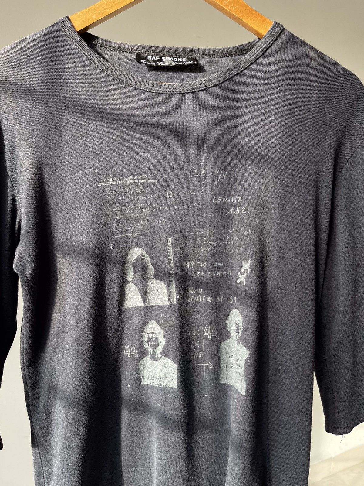 Raf Simons Rare 1998-1999 Raf Simons Casting Print Raglan Tee Size US S / EU 44-46 / 1 - 13 Thumbnail