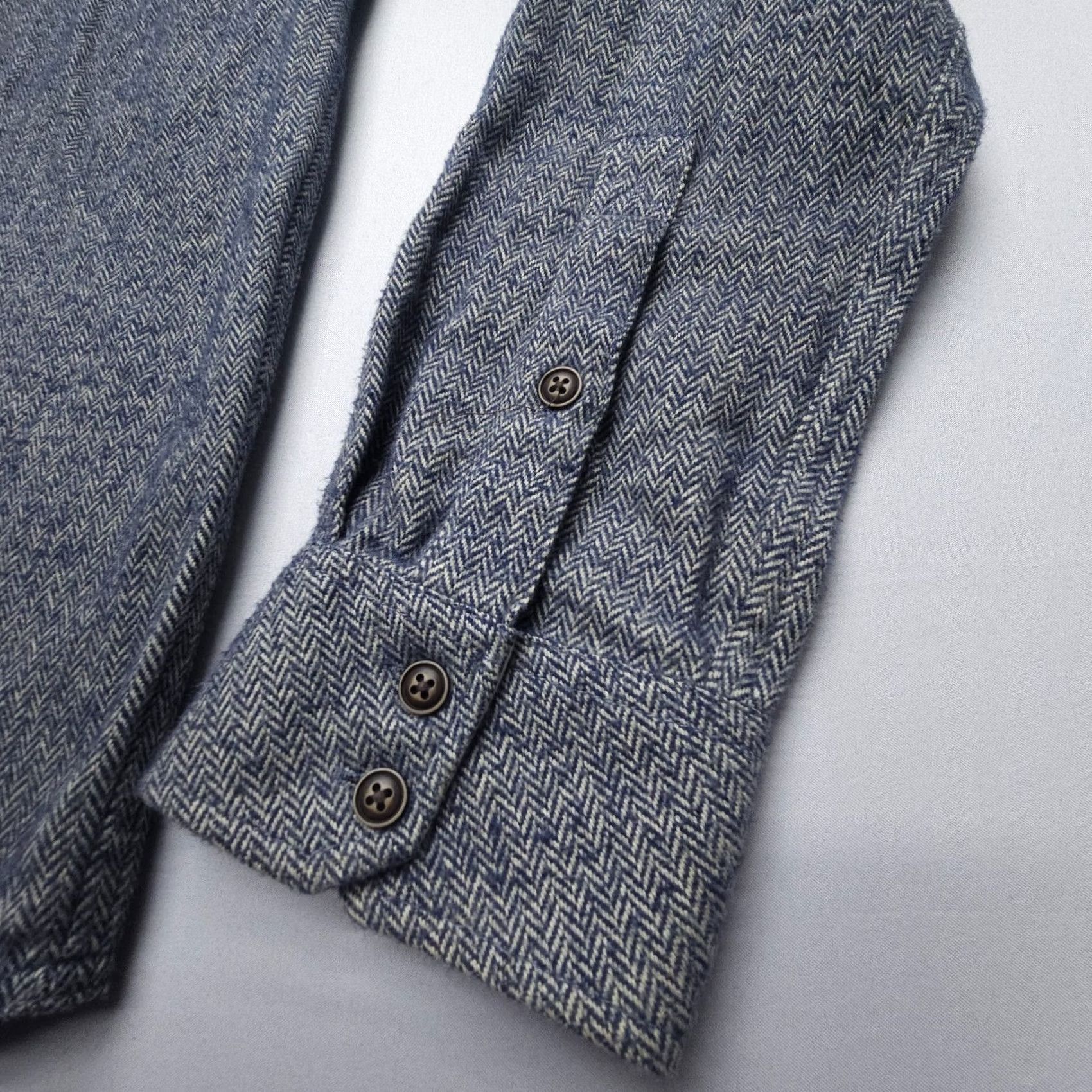 KAVU Kavu Long Sleeve Shirt Mens Medium Blue Flannel Outdoor Camp Cotton Herringbone Size US M / EU 48-50 / 2 - 6 Thumbnail