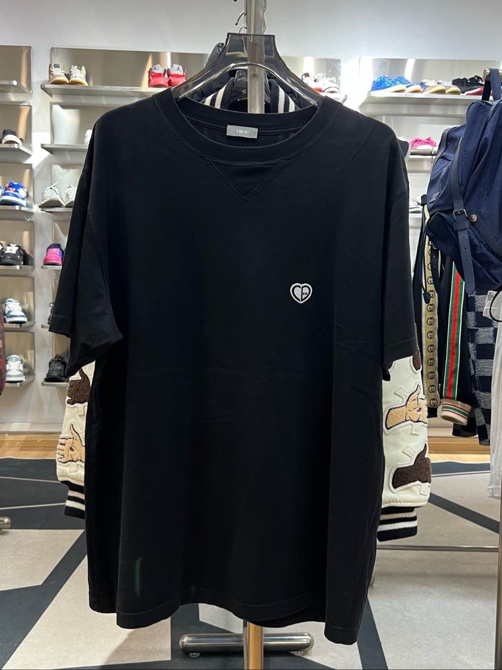 Dior Dior Heart Logo T-Shirt Size XXL Size US XXL / EU 58 / 5 - 1 Thumbnail