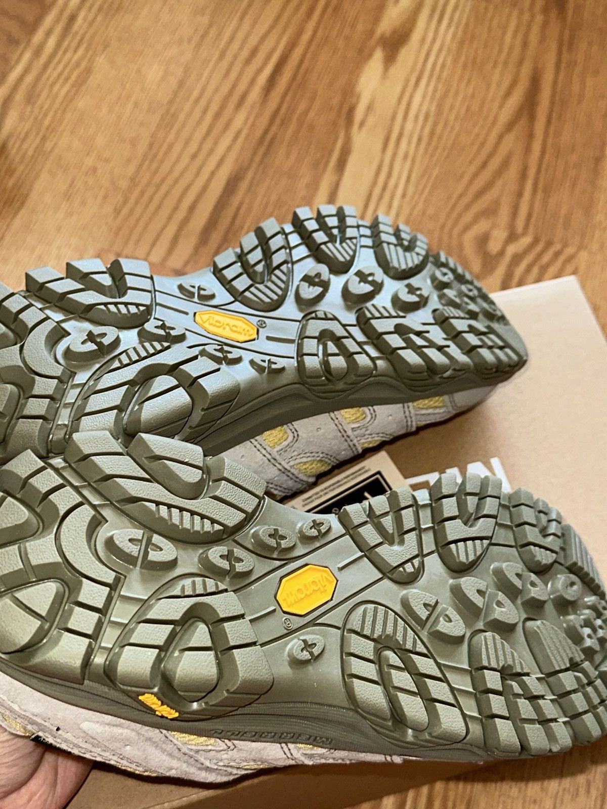 Merrell MERRELL MOAB 3 GTX GORETEX YELLOW NORI 7.5 Size US 7.5 / EU 40-41 - 7 Thumbnail