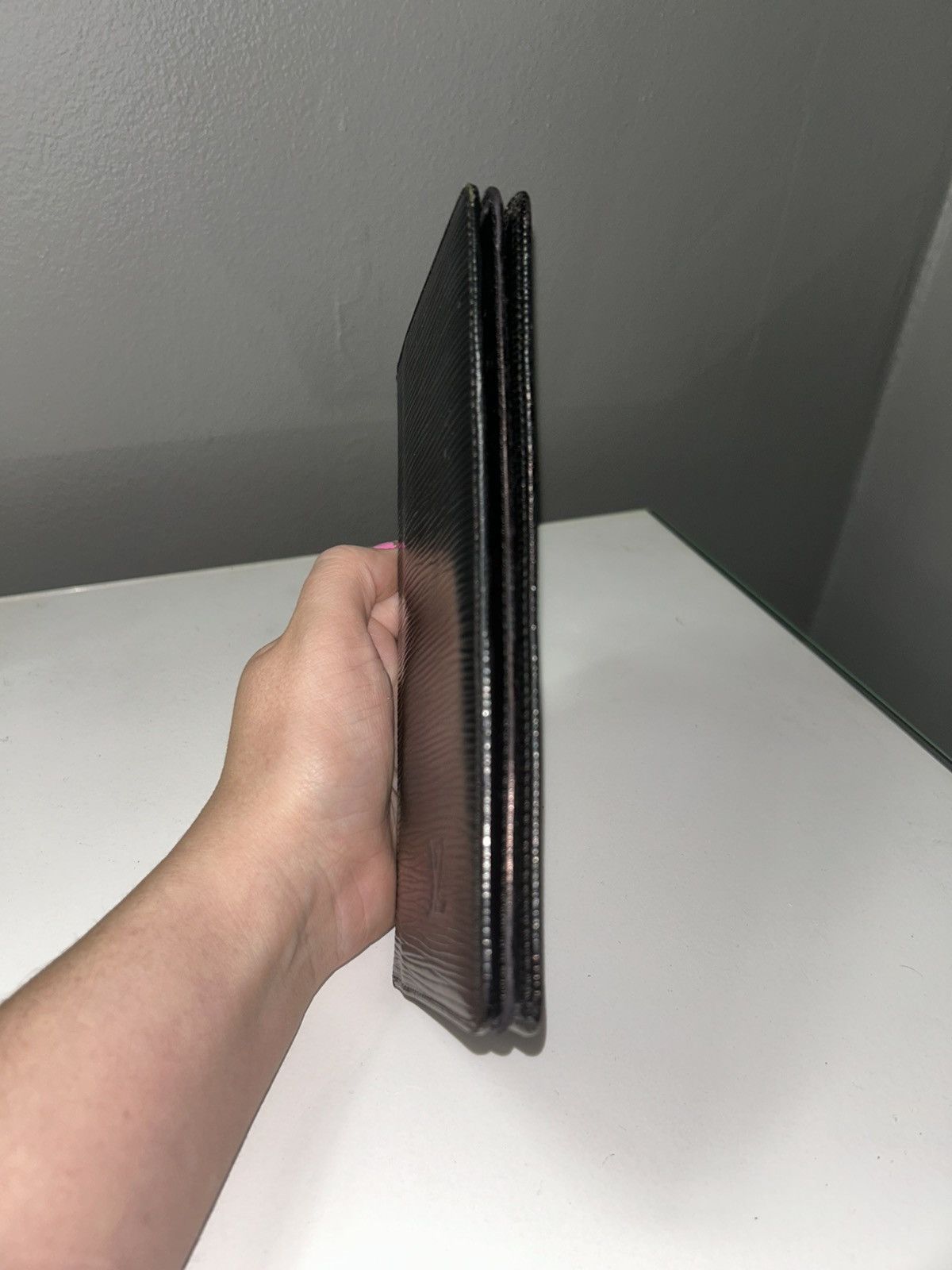 Louis Vuitton Louis Vuitton Black Epi Checkbook Wallet LO0990 Size ONE SIZE - 13 Thumbnail