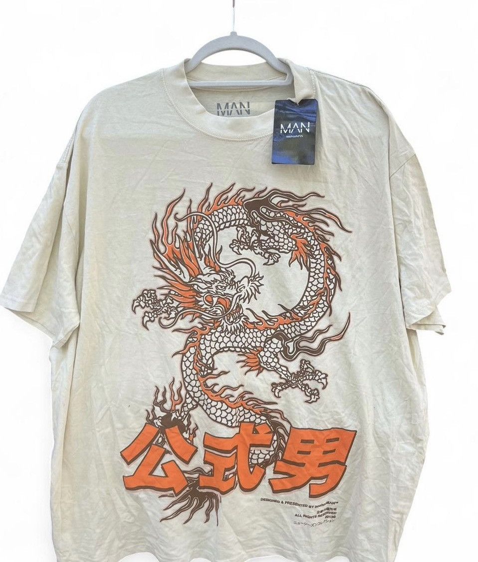 Boohoo BoohooMAN Oversized Dragon Graphic Tee Cream NWT Size L Size US L / EU 52-54 / 3 - 1 Thumbnail