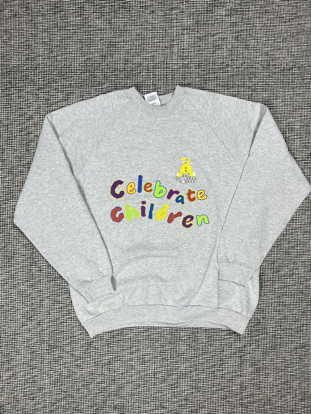 Vintage 80s Vintage BBC children in need charity Vintage crewneck Size US XL / EU 56 / 4 - 1 Thumbnail