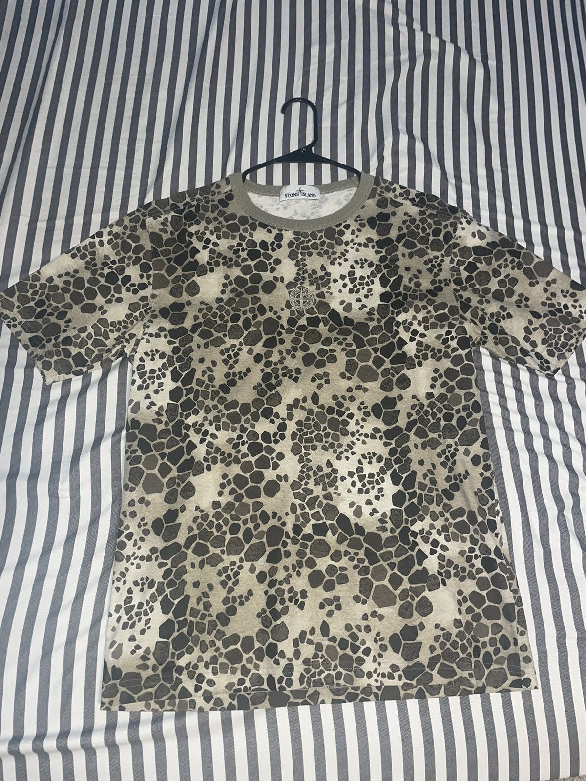 Stone Island Stone island alligator camo tshirt Size US M / EU 48-50 / 2 - 1 Thumbnail