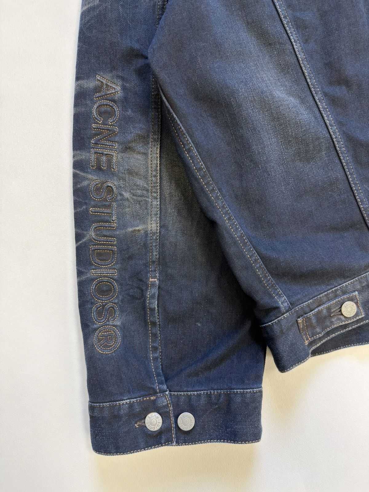 Acne Studios Studded Dirty Washed Oversized Denim Jacket Size US M / EU 48-50 / 2 - 14 Thumbnail