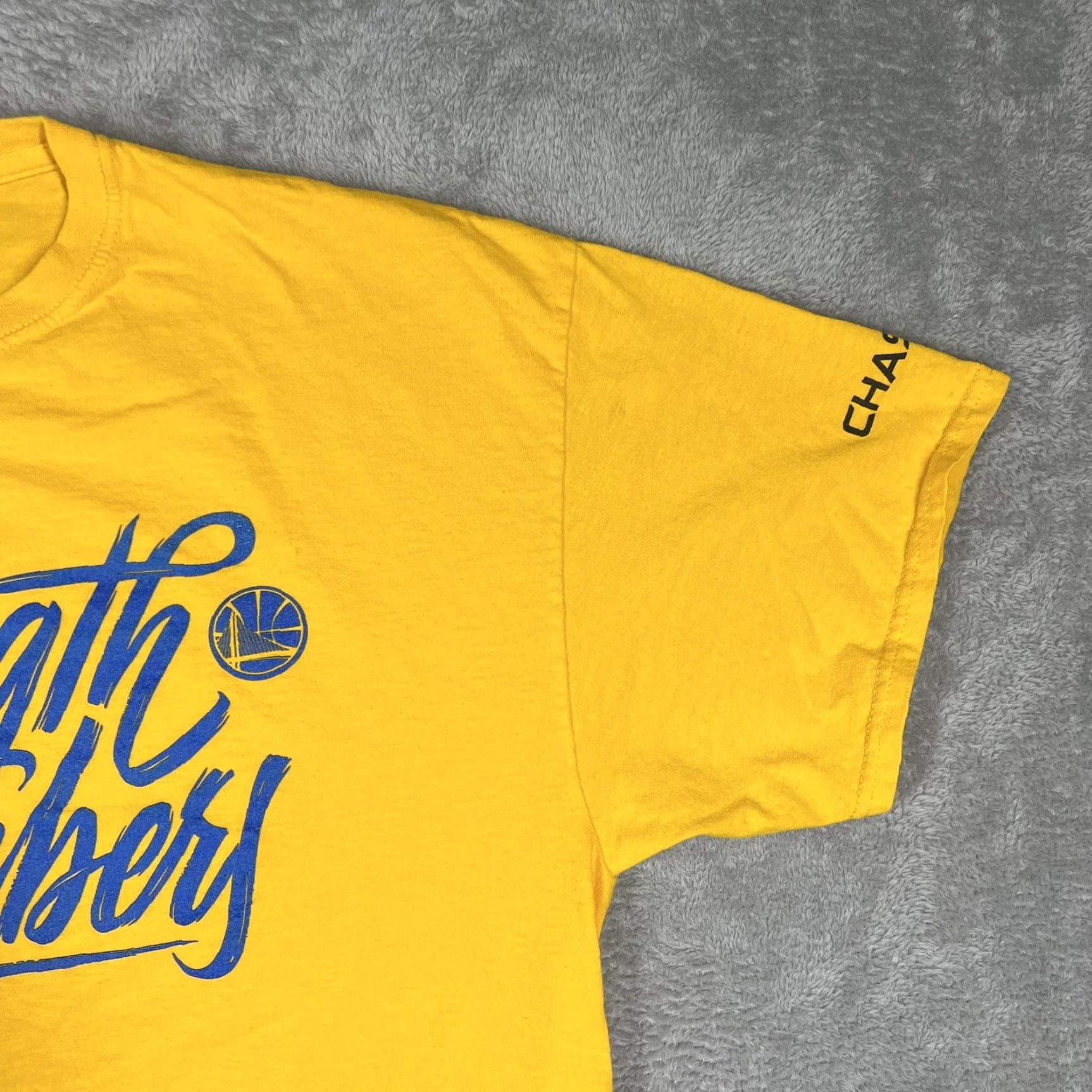 Fruit Of The Loom Golden State Warriors Strength In Numbers NBA Playoffs 2018 Mens T-Shirt Size XL Size US XL / EU 56 / 4 - 6 Thumbnail