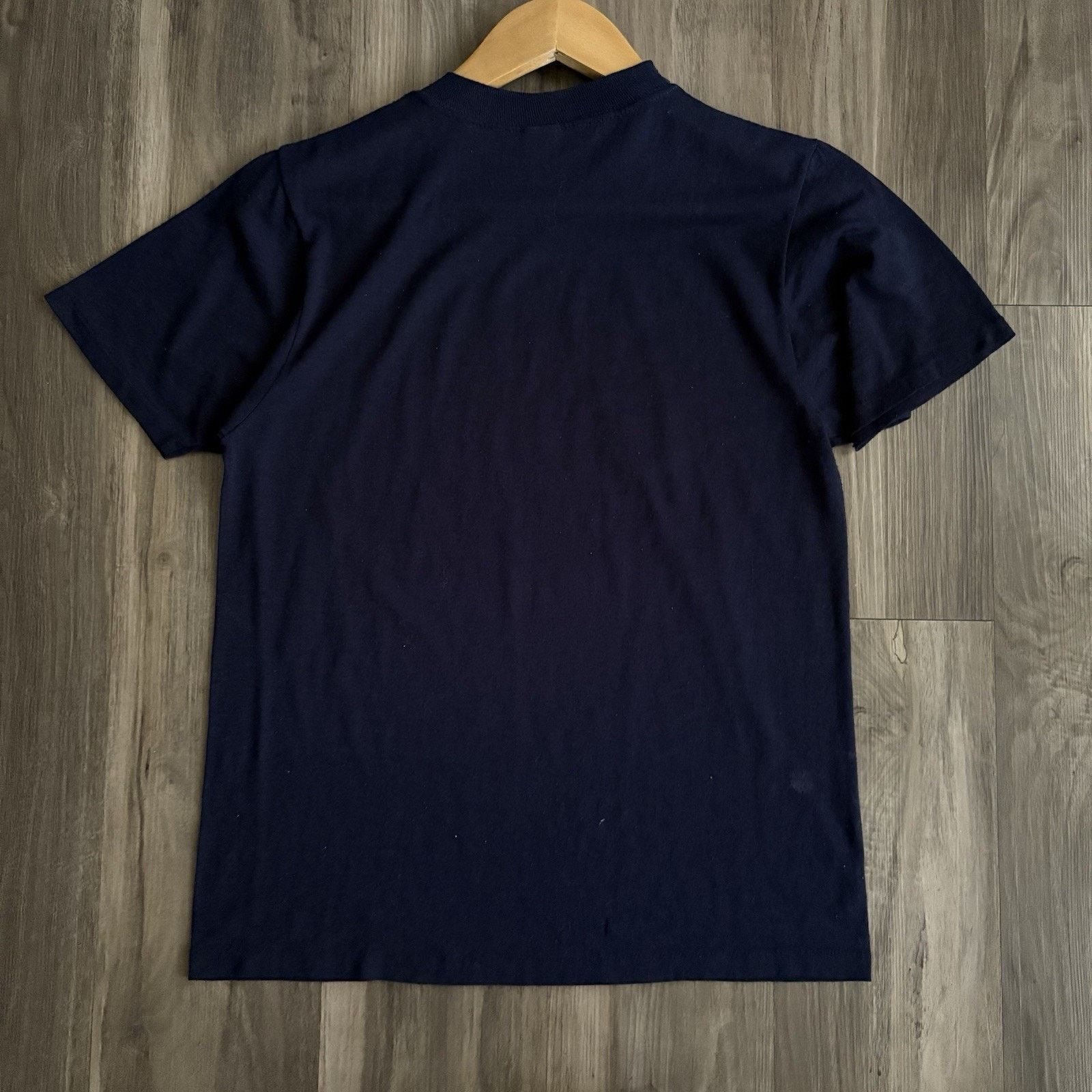 Vintage Vintage 1980s Paper Thin Burnout Navy Blue T-Shirt Size S Size US S / EU 44-46 / 1 - 8 Thumbnail