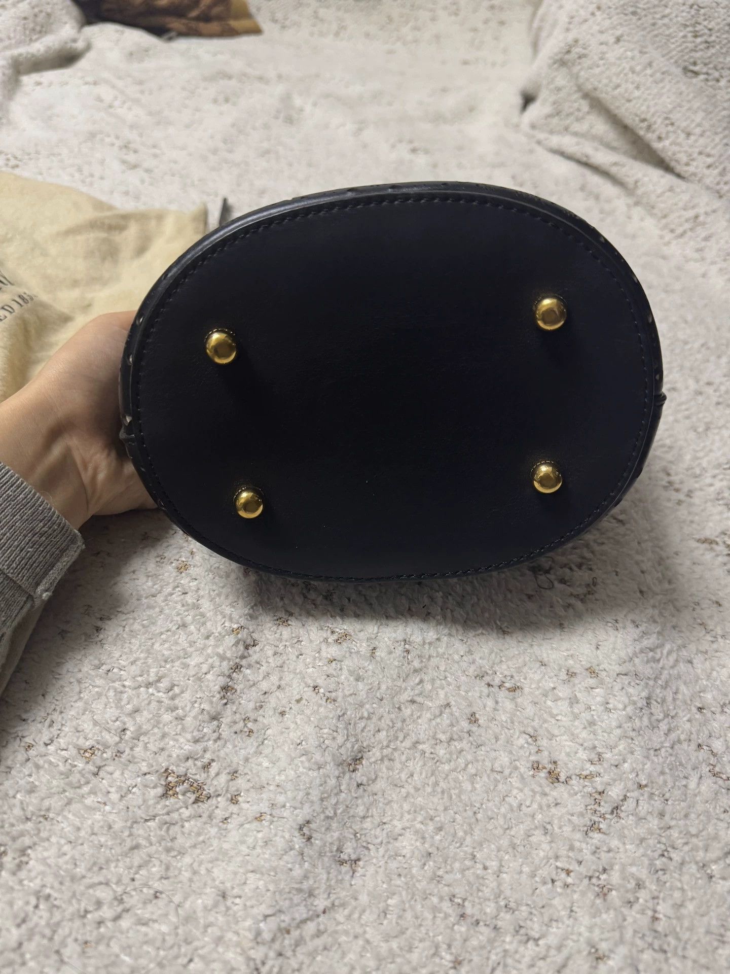 Burberry Burberry Authentic Runway Bucket Bag Size ONE SIZE - 4 Thumbnail