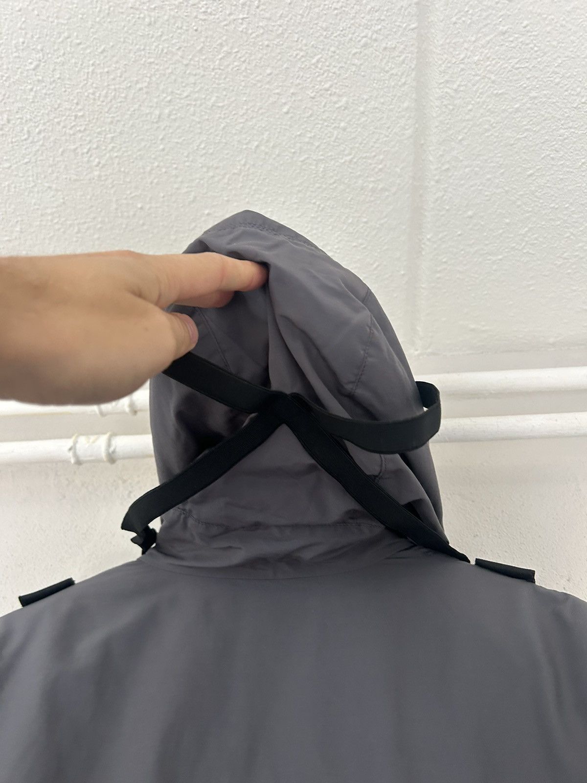Dolce & Gabbana Grey Bondage Puffer Coat with Strap Detailing Size US M / EU 48-50 / 2 - 10 Thumbnail