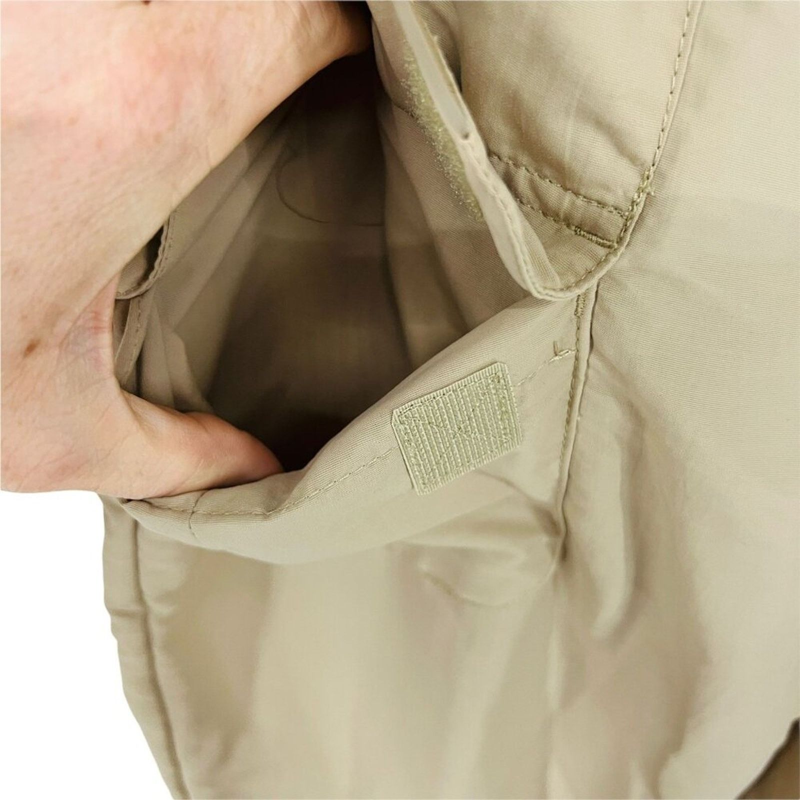 L.L. Bean LL Bean Nylon Dark Khaki Belted Pants Mens Size Medium Size US 32 / EU 48 - 4 Thumbnail