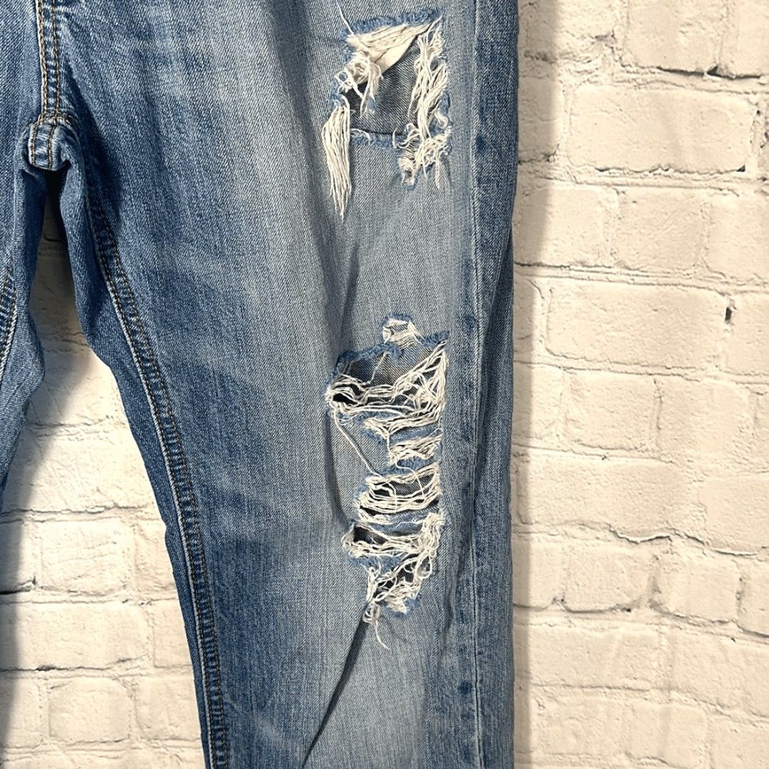 Vintage Levi’s Men’s 541 Athletic Fit Distressed Jeans W32 x L32 Blue Regular Jeans Men Size 32 32 Distressed Athletic Straight style 541 Size US 32 / EU 48 - 3 Thumbnail