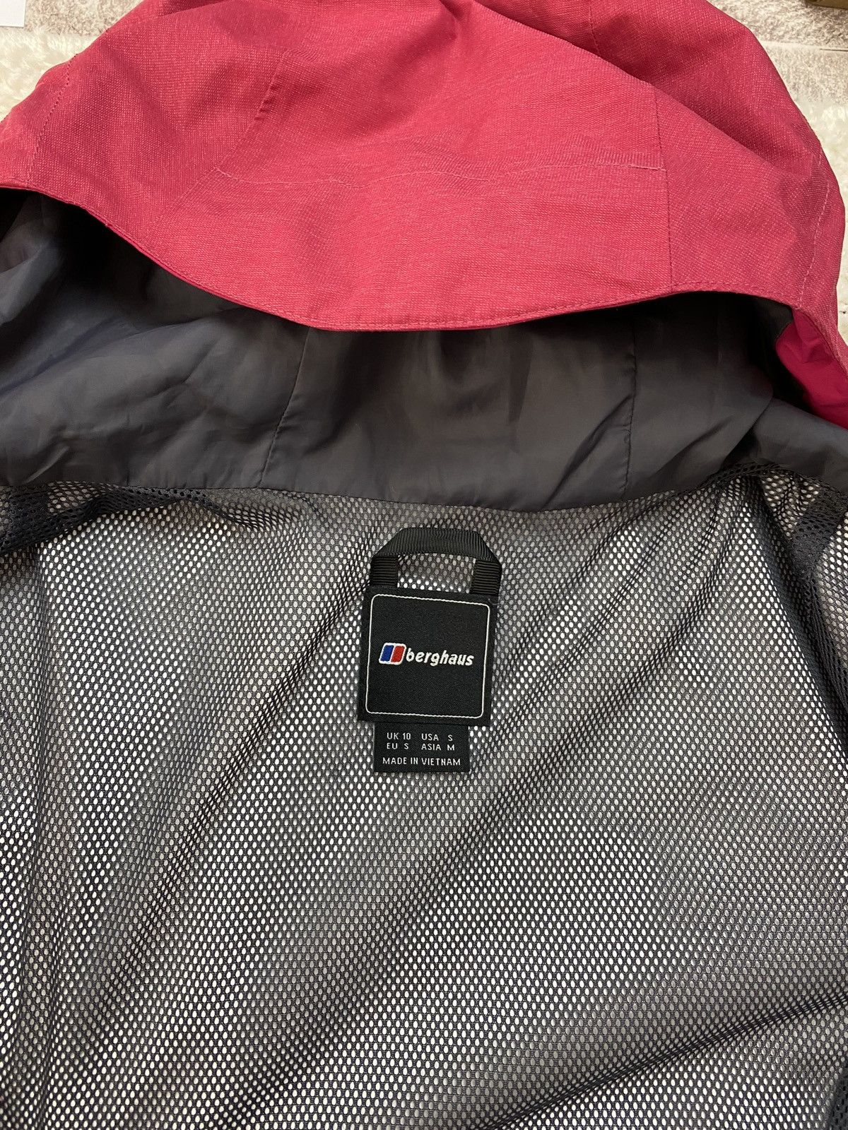 Berghaus × Japanese Brand Berghaus Women's Elara Waterproof Jacket Size S / US 4 / IT 40 - 14 Thumbnail