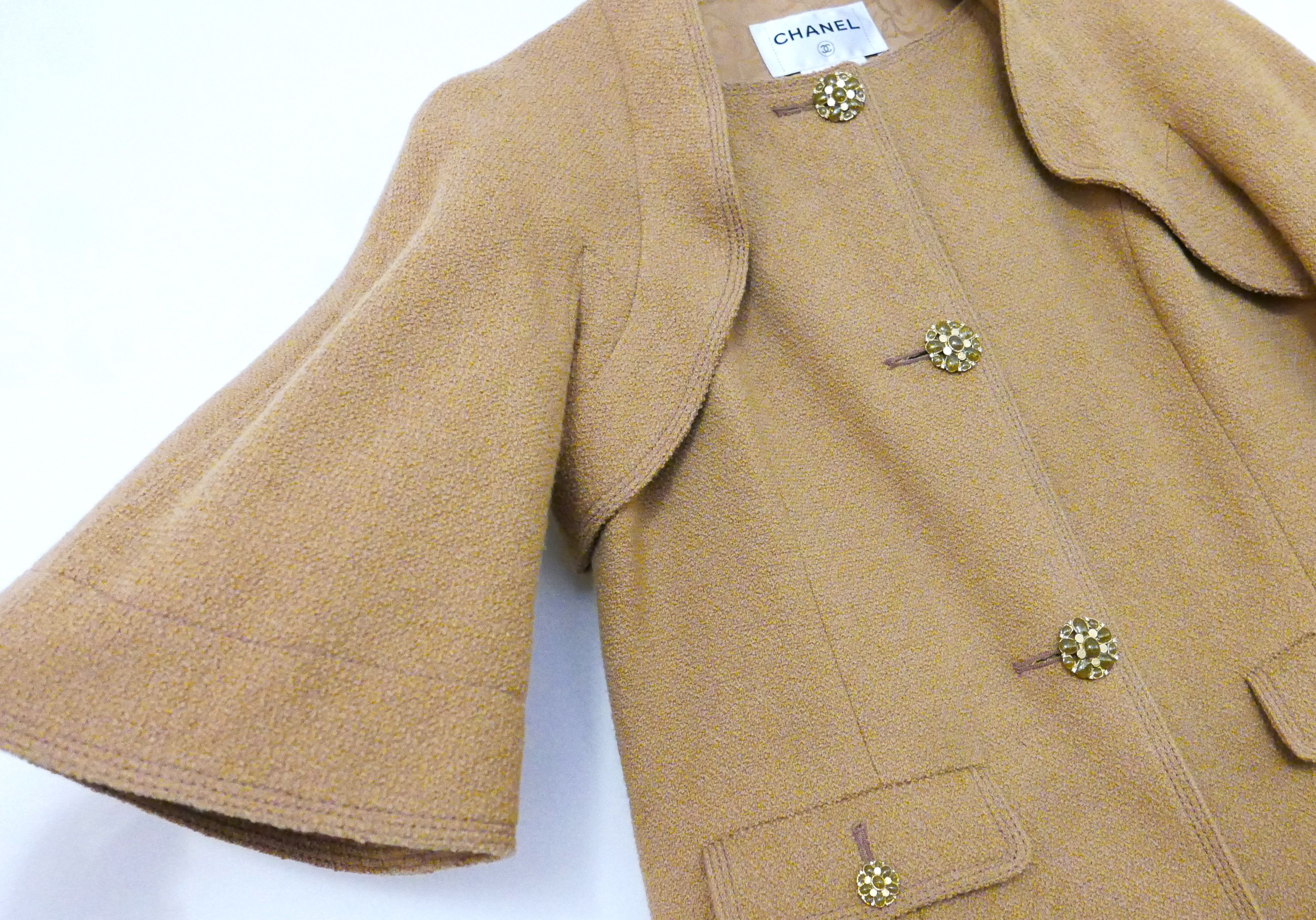 Chanel Chanel Resort 2015 Boucle Cape Trim Gripoix Button Jacket Size S / US 4 / IT 40 - 2 Thumbnail