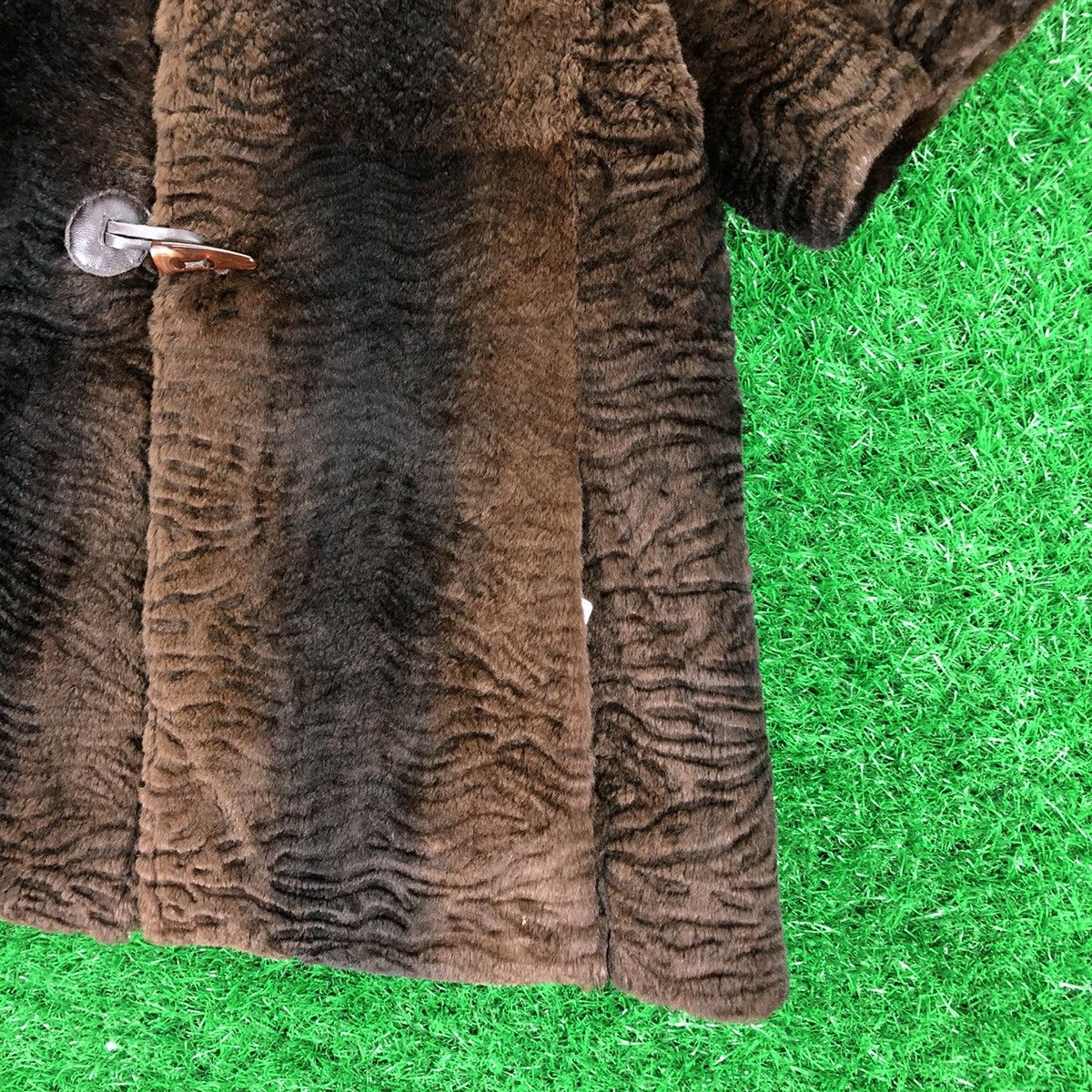 Sandro Sandro 100% Rabbit Fur Jacket Toggle Button Short Sleeve Size XS / US 0-2 / IT 36-38 - 3 Thumbnail