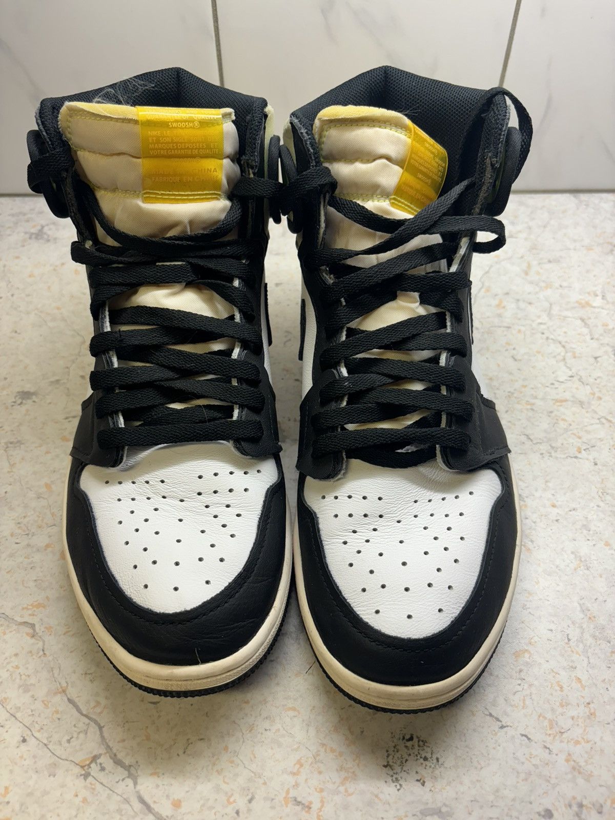 Jordan Brand Air Jordan 1 Retro High OG ‘Volt Gold’ Size US 11.5 / EU 44-45 - 3 Thumbnail