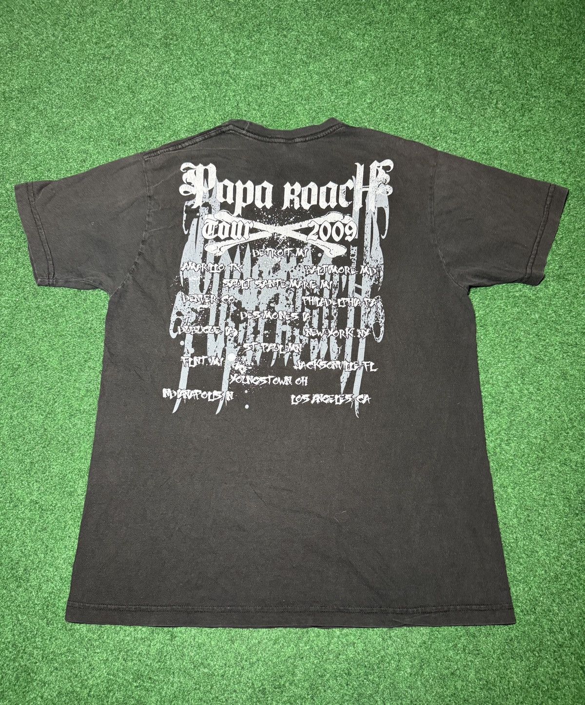 Band Tees × Vintage Y2K Papa Roach Tour Hard Rock Metal Grunge Punk Med T Shirt Size US M / EU 48-50 / 2 - 3 Thumbnail