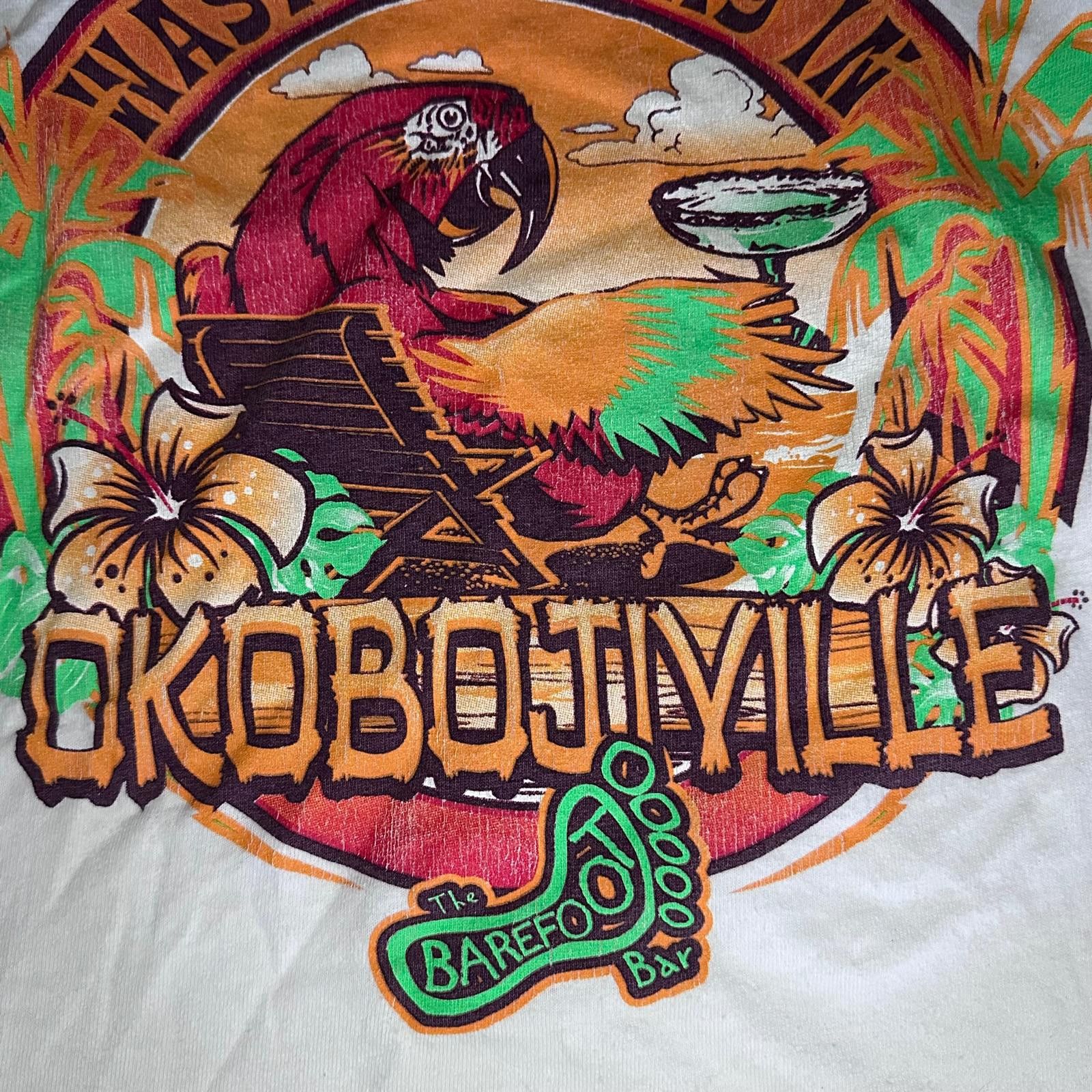 Gildan 🦜 Barefoot Bar “Okobojiville” Parrot Tee – Gildan Size XL Size US XL / EU 56 / 4 - 5 Thumbnail
