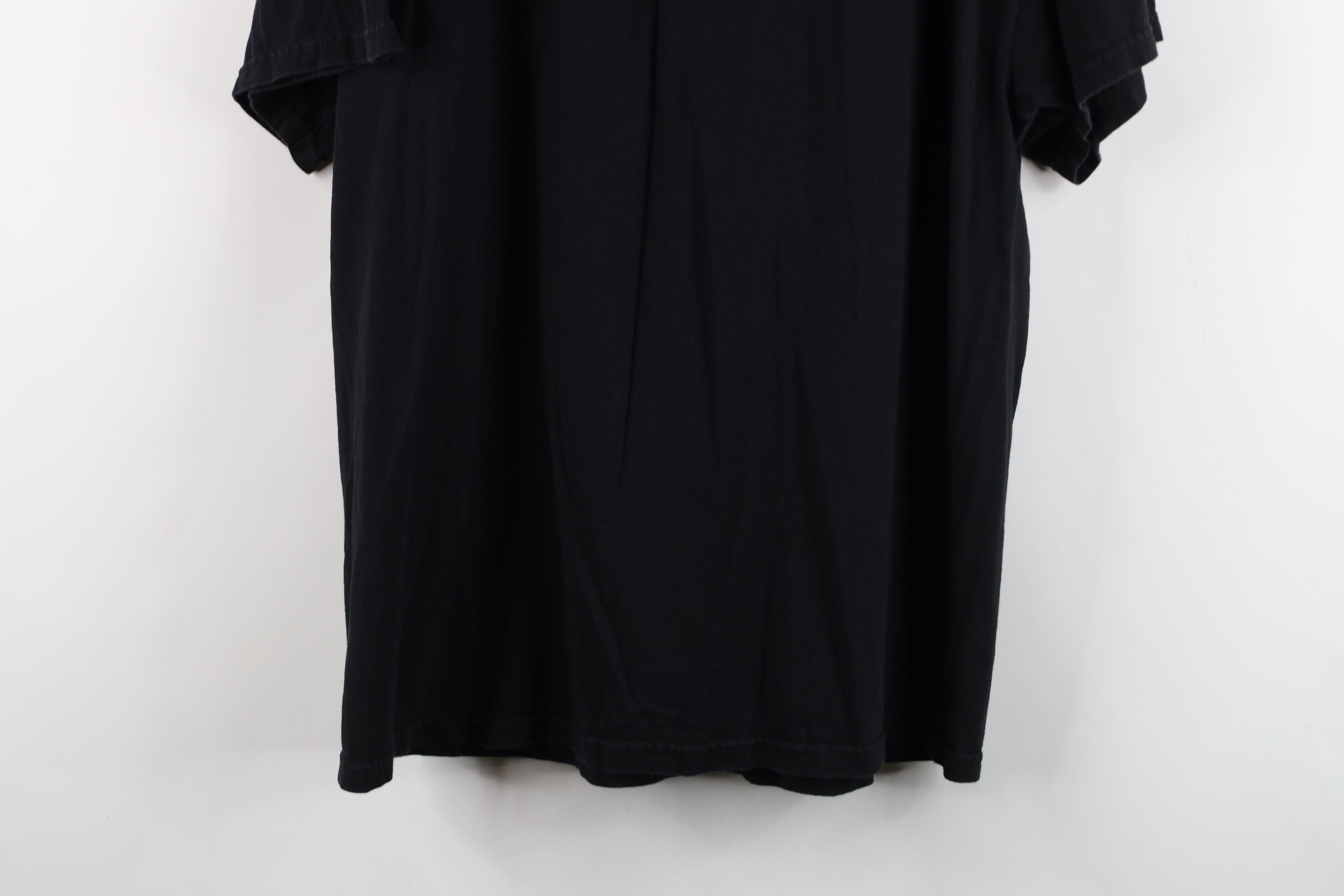Vintage Vintage Titanfall Video Game Promo T-Shirt Black Cotton Size US XL / EU 56 / 4 - 15 Thumbnail