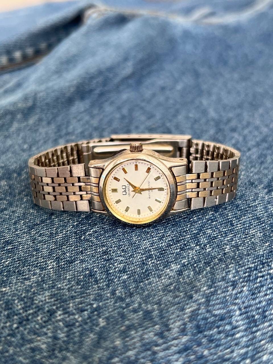 Japanese Brand × Vintage Vintage Japanese style futuristic Watch Q&Q Retro 00s Size ONE SIZE - 1 Thumbnail
