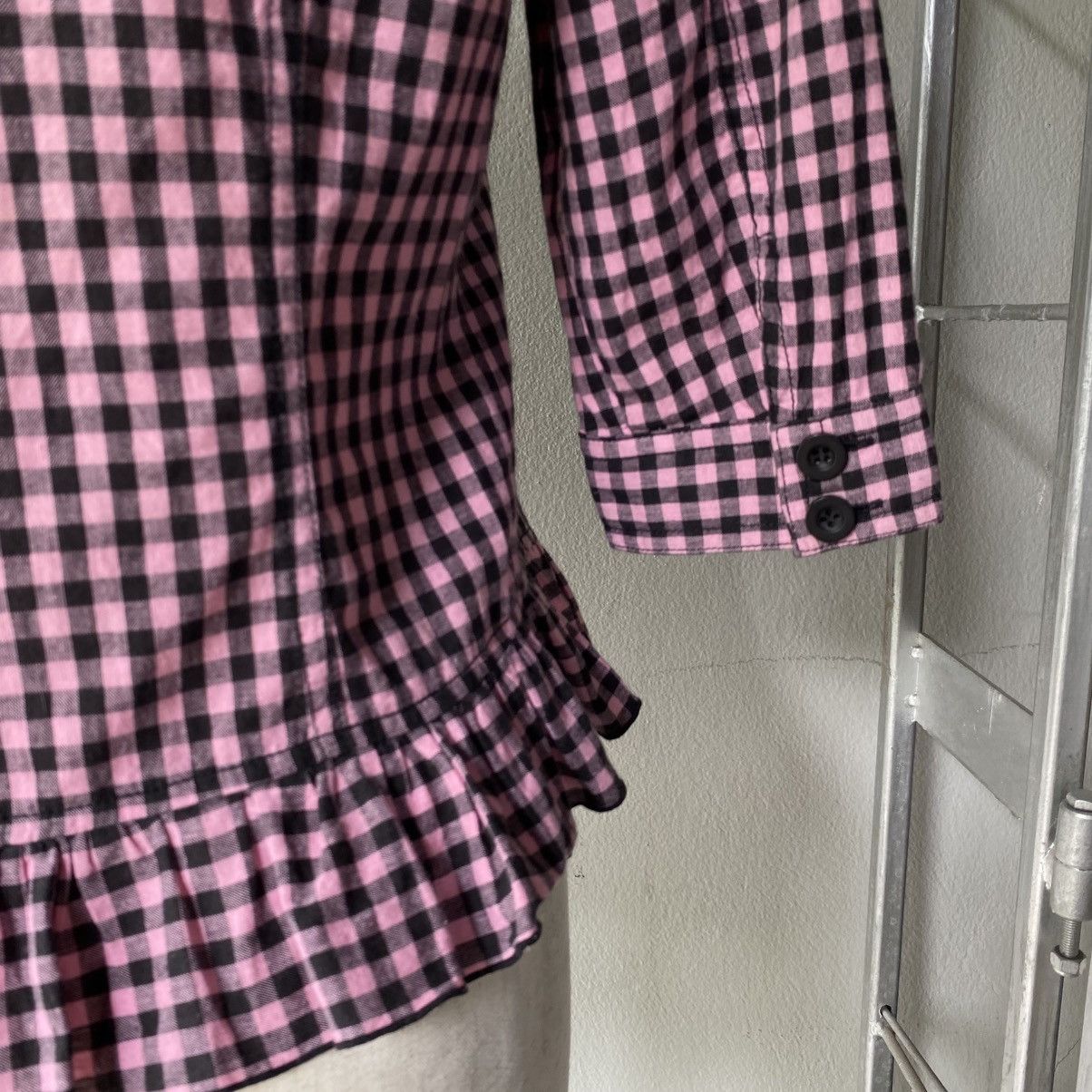 Japanese Brand ALGONGUINS Y2K Punk Pink Black Gingham Ruffle Blouse Size M / US 6-8 / IT 42-44 - 17 Thumbnail