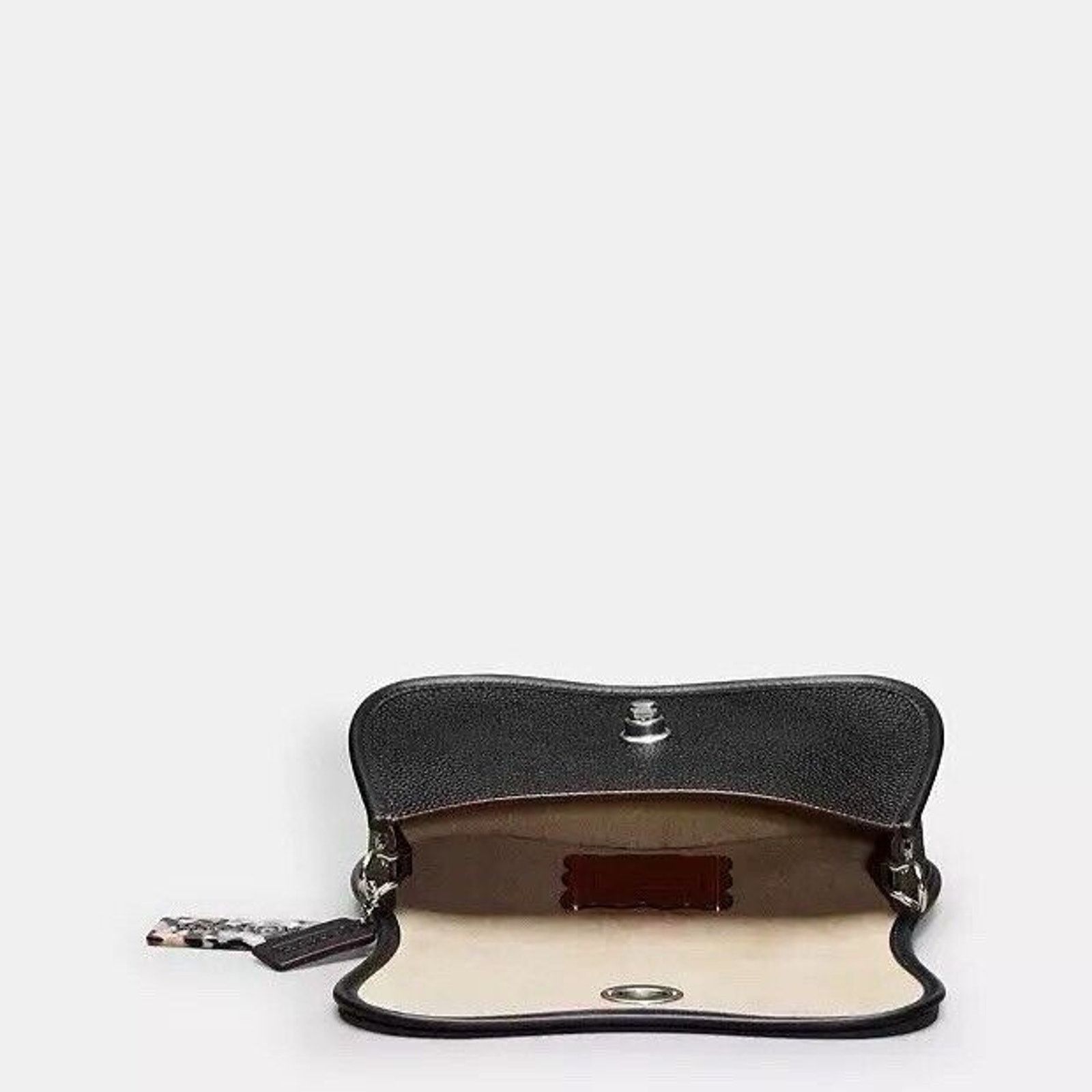 Coach NWT Coach Wavy Dinky Bag Shoulde Crossbody Black CK113 Size ONE SIZE - 9 Thumbnail