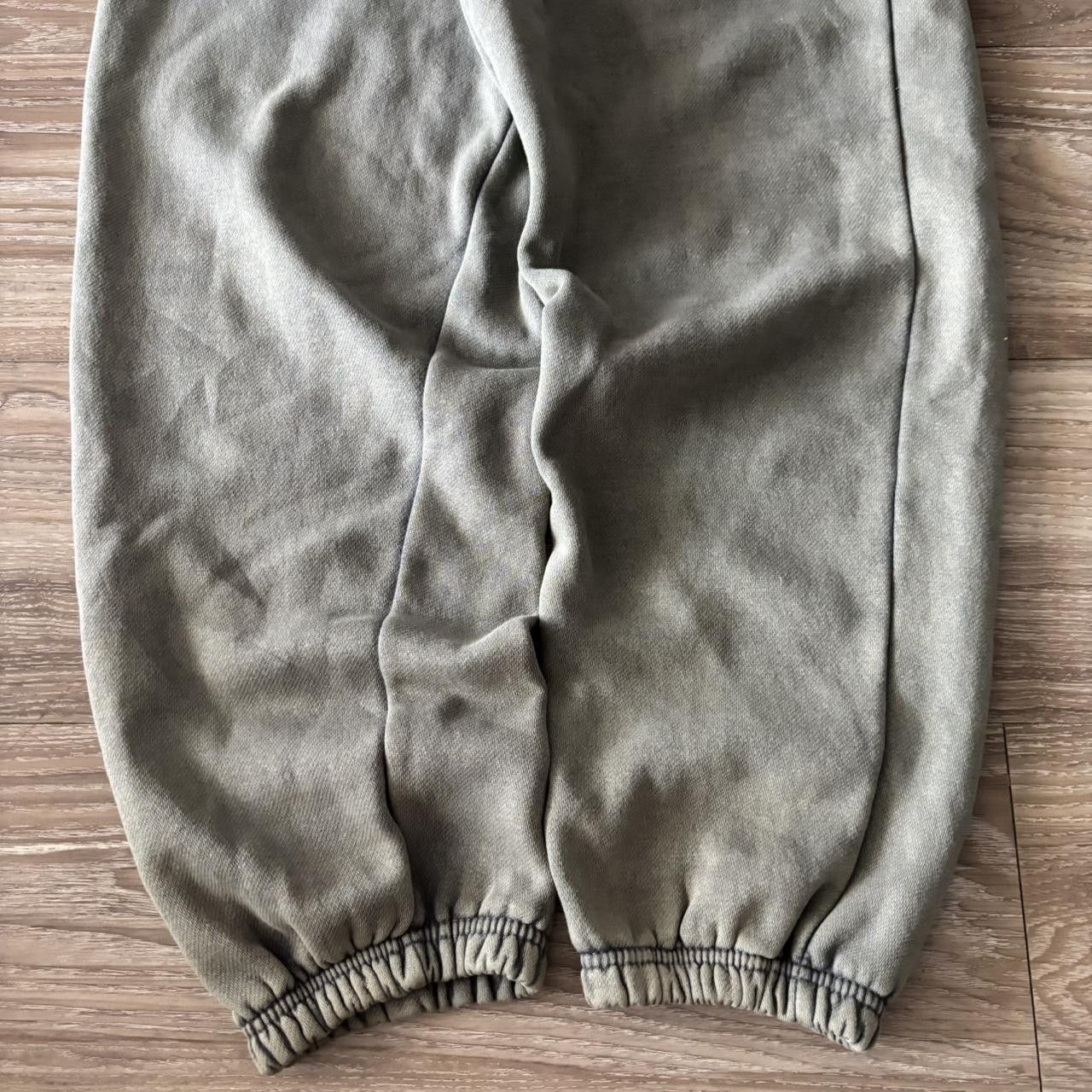 Vintage Crazy Vintage Y2K/2000s Faded Khaki Green Streetwear Essential Sweatpants! Size M Size US 30 / EU 46 - 5 Thumbnail