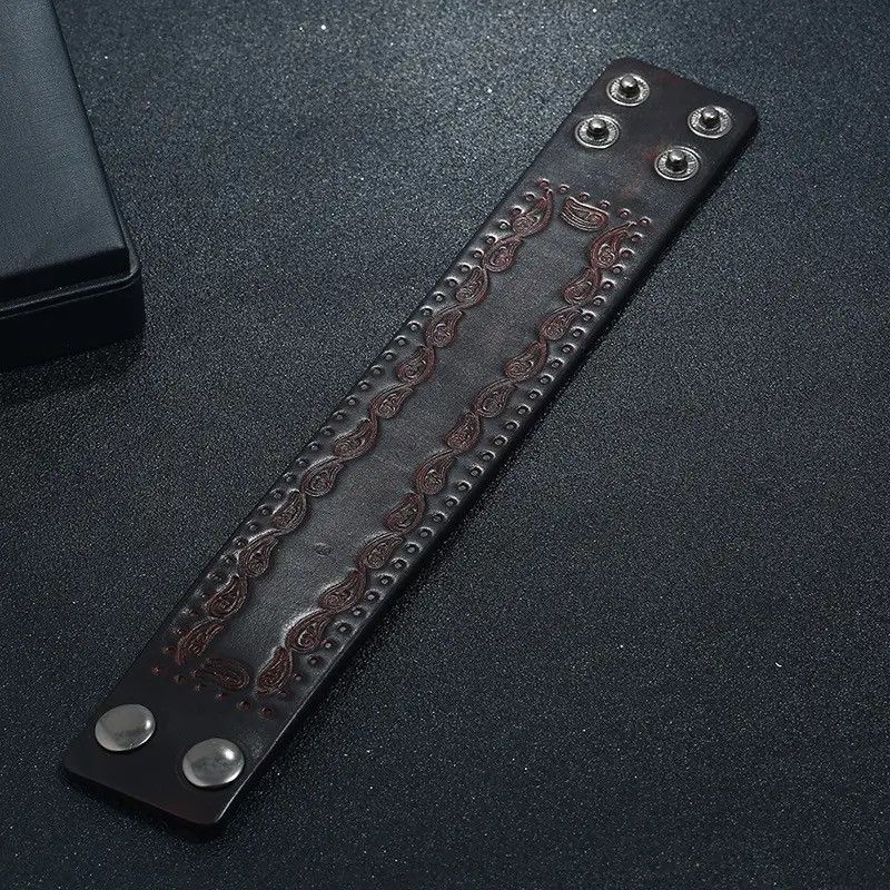 Leather × Vintage Punk Rivet Wide Leather Bracelets Size ONE SIZE - 6 Thumbnail