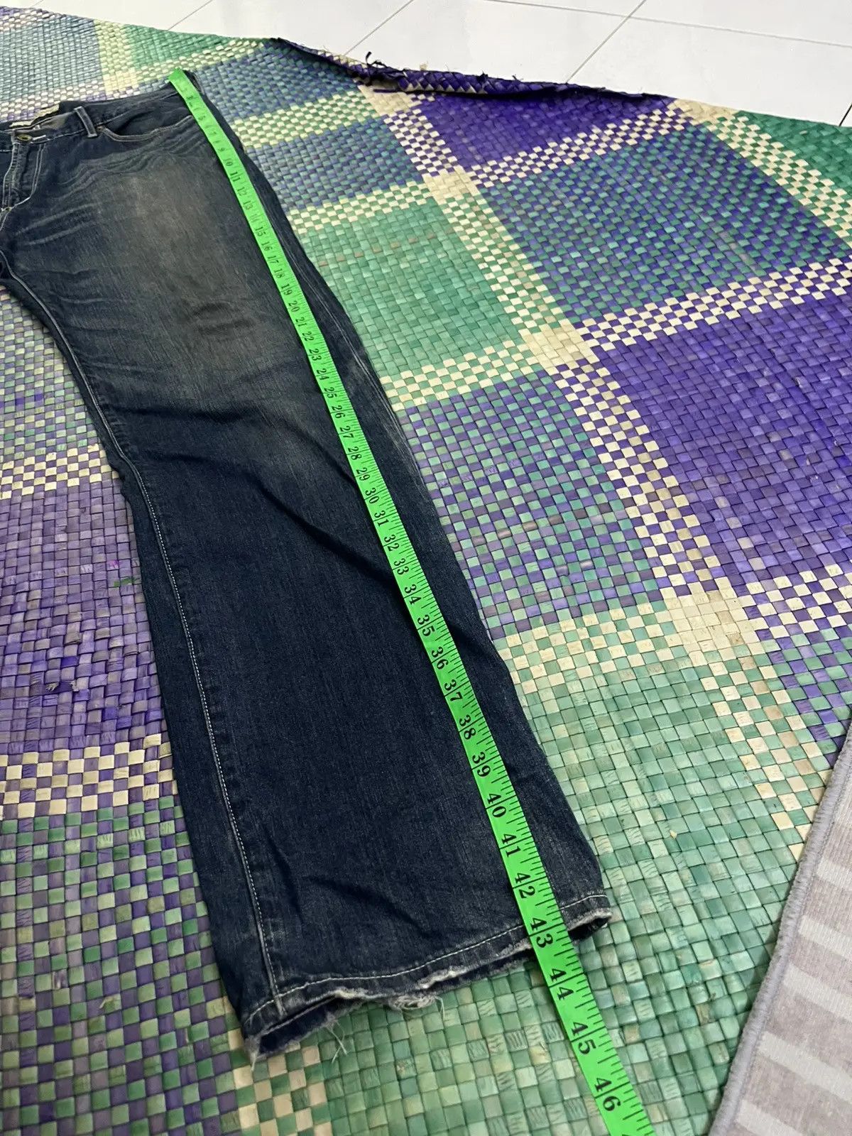Uniqlo Uniqlo Buckle Back Denim Size US 33 - 9 Thumbnail