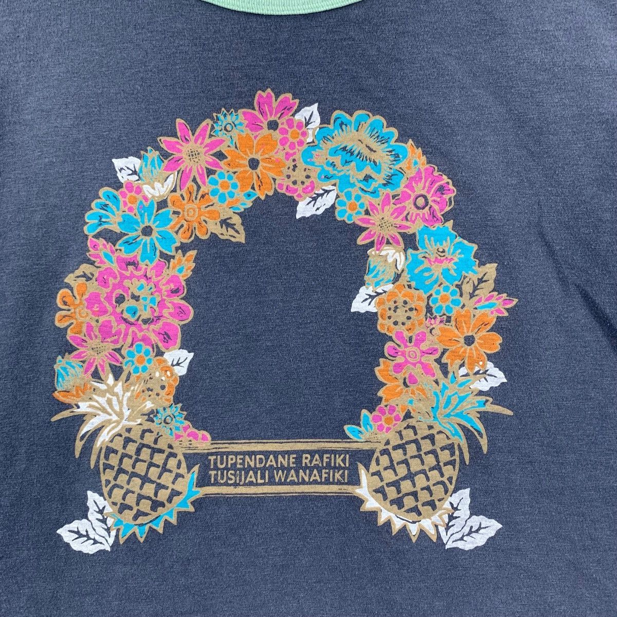 Japanese Brand TITICACA Tupendane Rafiki Hawaii Japanese Brand Tshirt Size US L / EU 52-54 / 3 - 3 Thumbnail