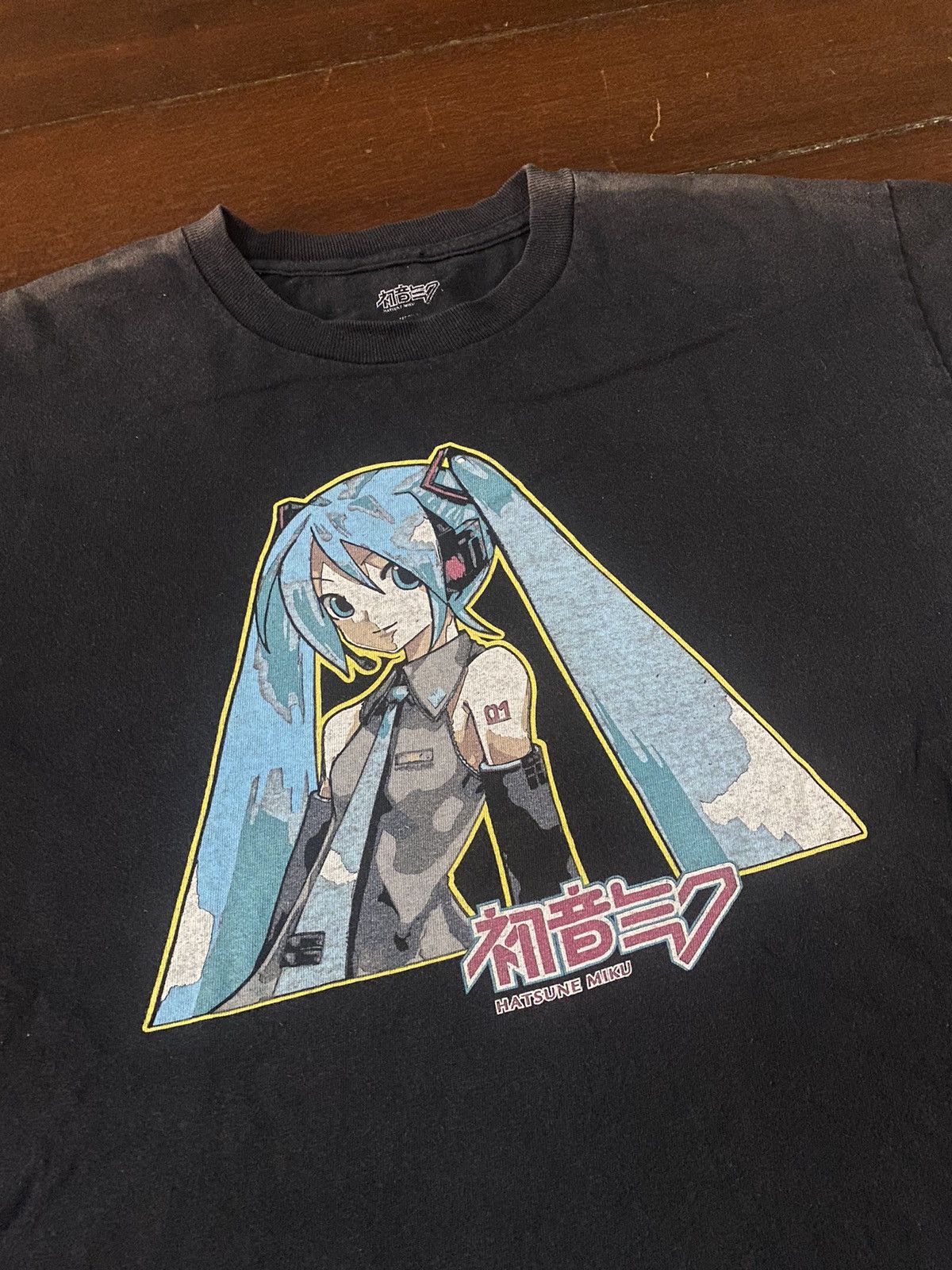 Anime × Vintage Rare hatsune miku anime manga sun faded Size US M / EU 48-50 / 2 - 1 Thumbnail