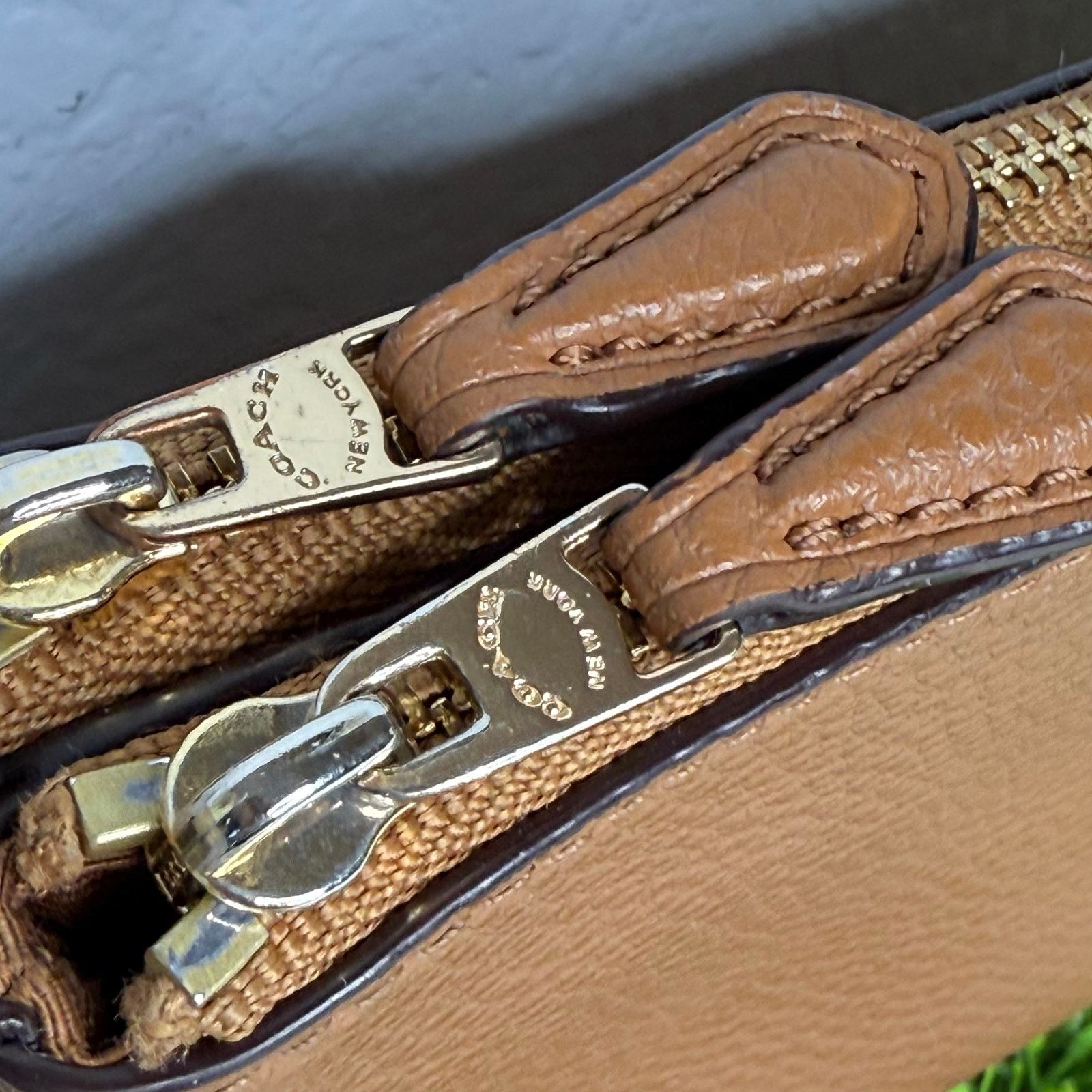 Coach Coach Double Corner Zip Wristlet In Polished Pebble Leather Size ONE SIZE - 3 Thumbnail