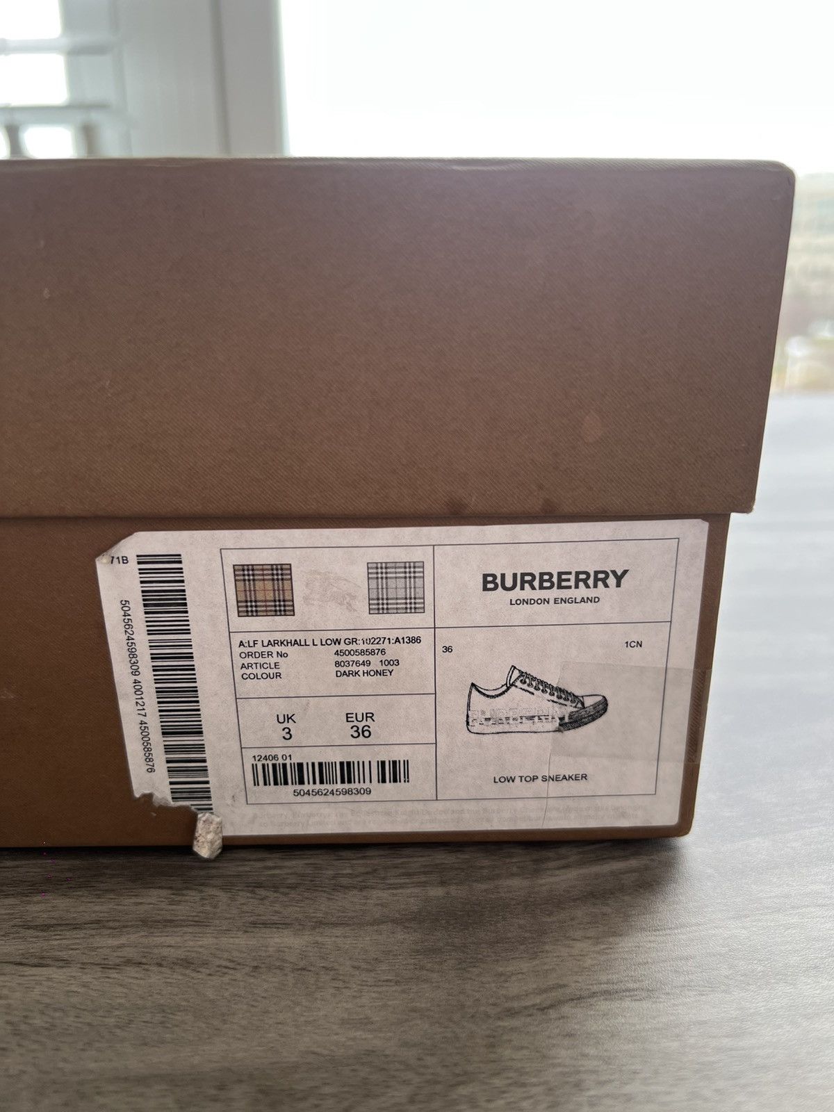 Burberry Burberry Larkhall Low Dark Honey Size 5.5 Women’s (EU 36) Size US 5.5 / IT 35.5 - 2 Thumbnail