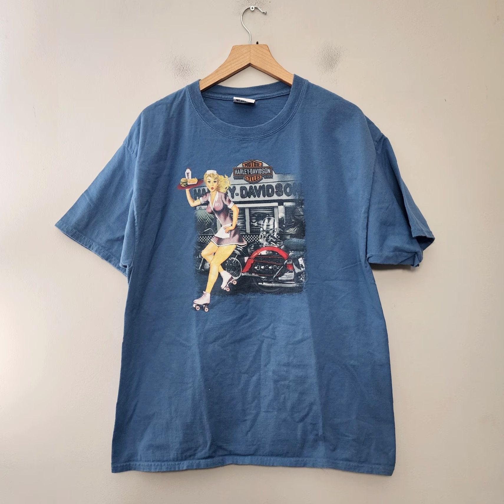 Harley Davidson Harley-Davidson T-Shirt Men XL Blue Diner Girl Boxy Motorcycle Skater Grunge Y2k Clothing Shirt Mens Blue Harley Davidson Motorcycle Grunge 2000s Size US XL / EU 56 / 4 - 2 Thumbnail