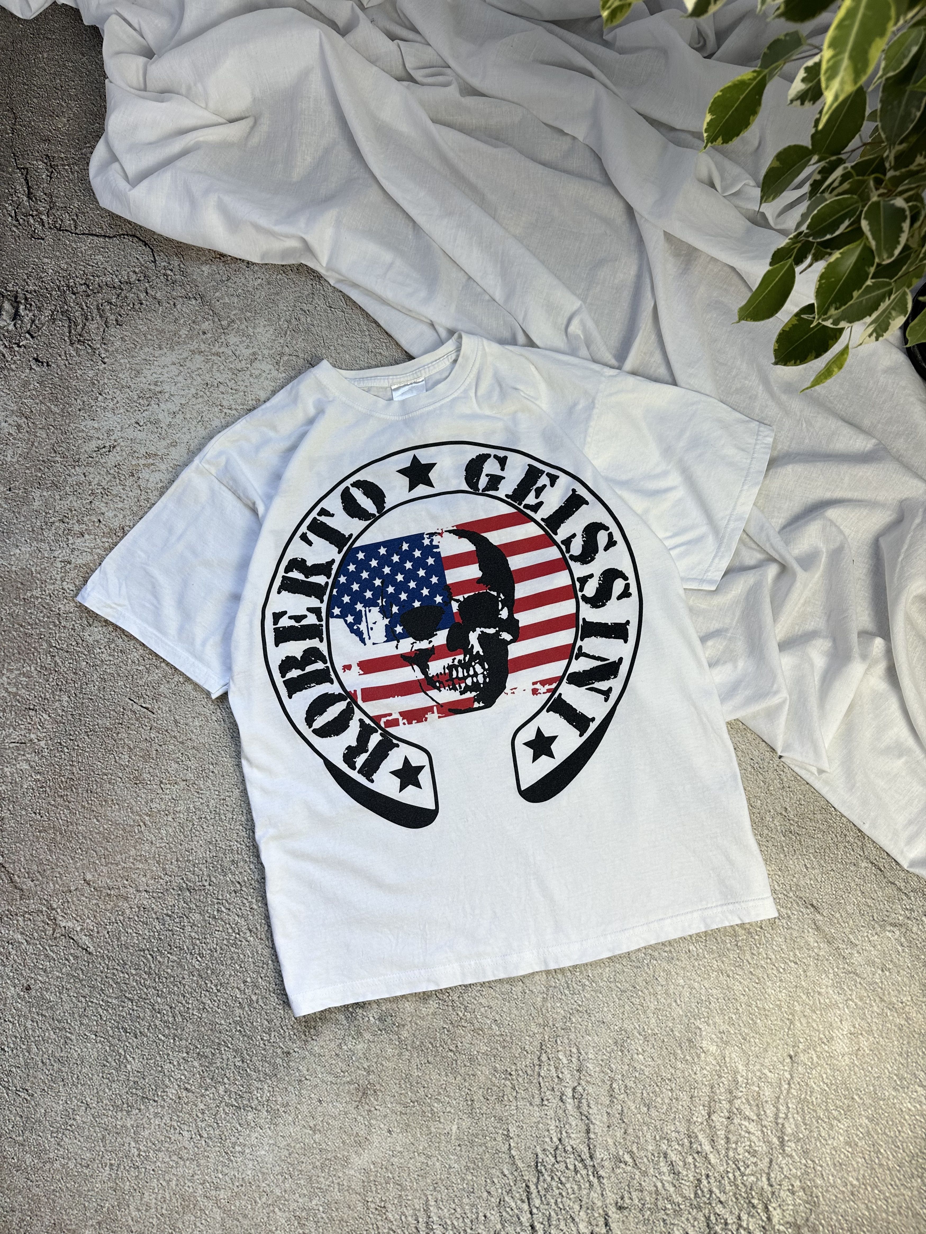 Band Tees × Vintage Tshirt roberto geissini staff miami beach boxy fit Size US M / EU 48-50 / 2 - 1 Thumbnail