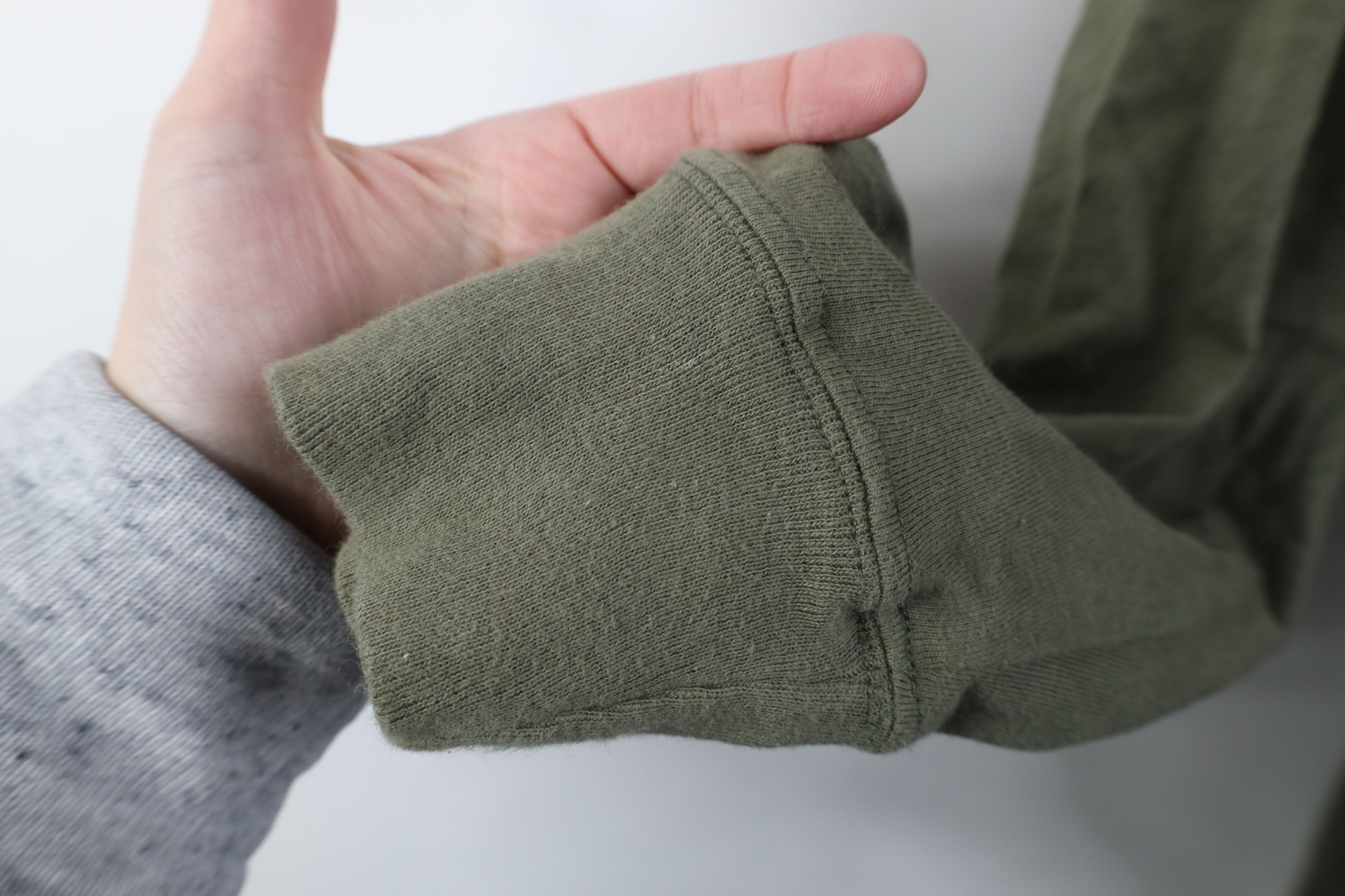 Vintage Vintage 90s Streetwear Long Sleeve V-Neck T-Shirt Green Size US M / EU 48-50 / 2 - 9 Thumbnail