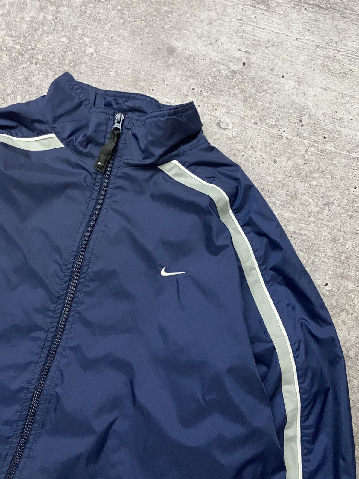Nike × Vintage 90’s Vintage Nylon Stripe Jacket Size US L / EU 52-54 / 3 - 6 Thumbnail