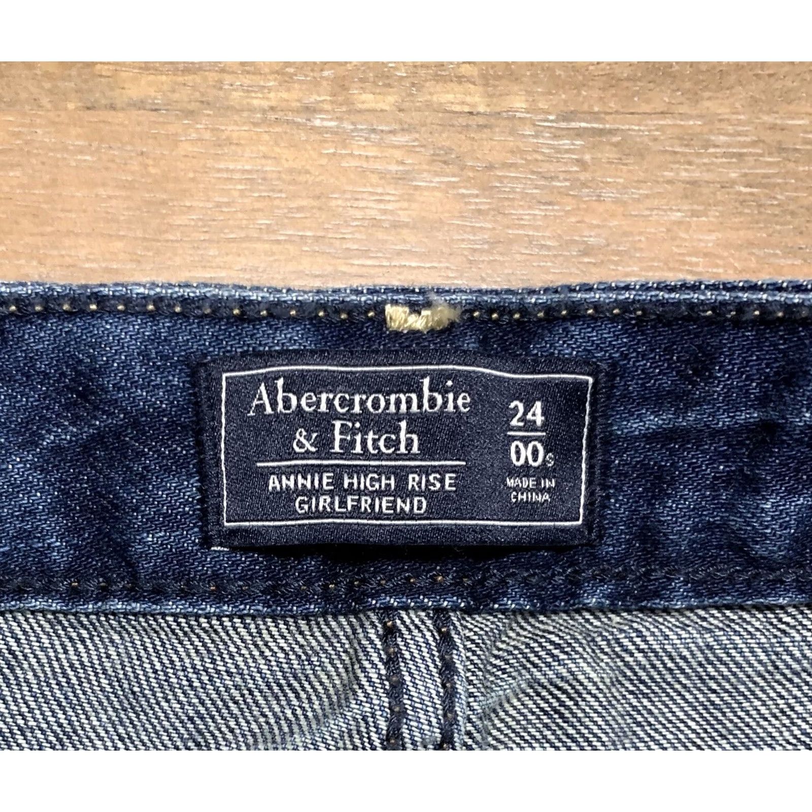 Abercrombie & Fitch Abercrombie & Fitch Jeans NWT Floral 5-Pocket High Rise Girlfriend 00 Women's Blue Denim 26x25 Size 26" / US 2 / IT 38 - 3 Thumbnail