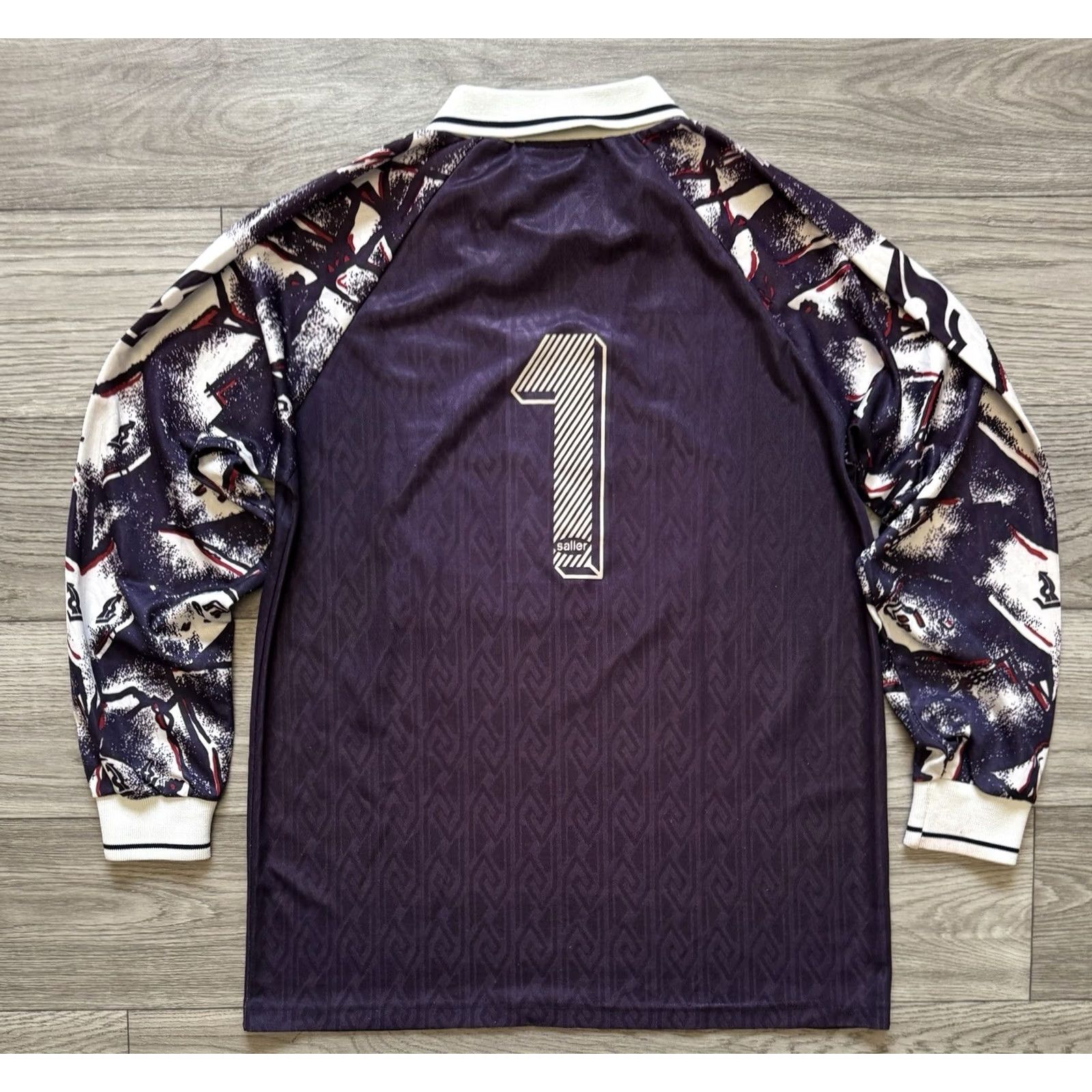 IWC Schaffhausen Saller Jersey Long Sleeve Size L Purple Sports Mens 1990s Satus Schaffhausen Gymnastics Club Size US L / EU 52-54 / 3 - 2 Thumbnail